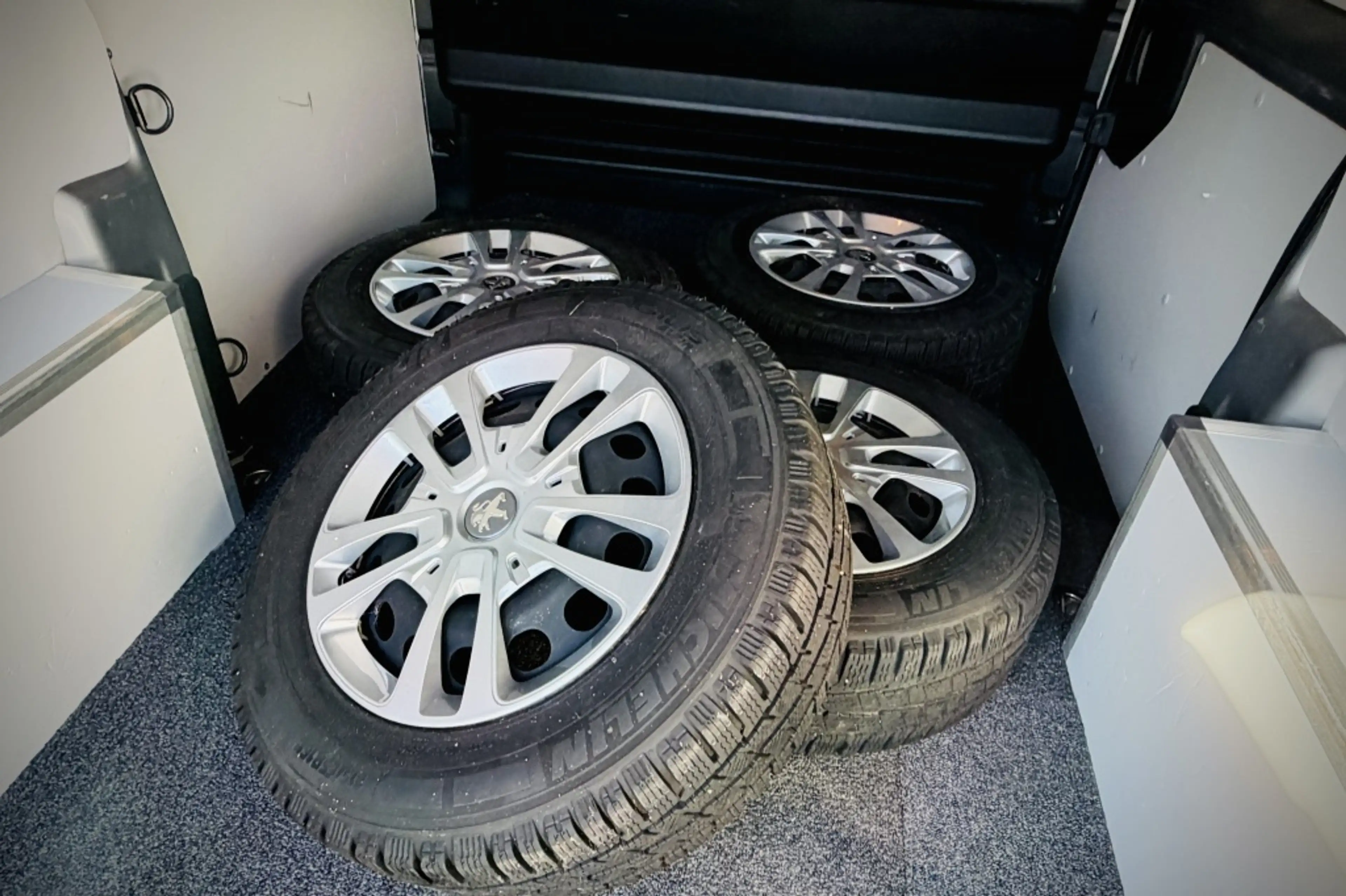 Peugeot Expert 2.0 BlueHDI Asphalt MARGE | AIRCO | TREKHAAK | CAM — photo 15