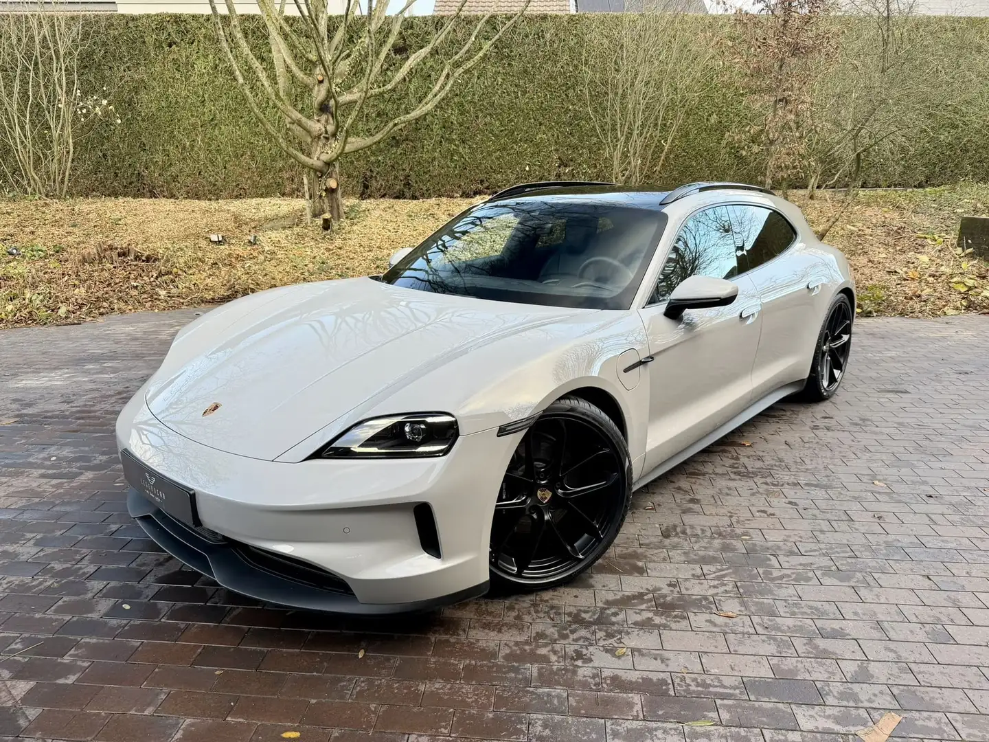 Porsche Taycan Facelift Sport Turismo 105kWh/Crayon/BOSE/Pano/ACC Grijs - 2