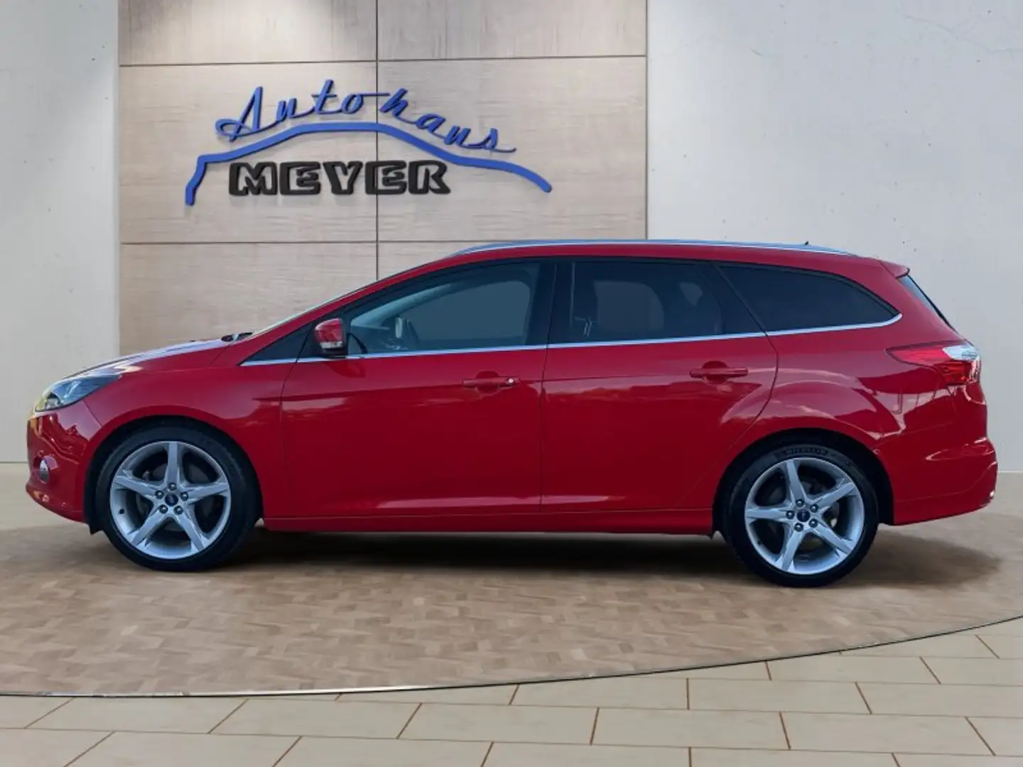 Ford Focus Turnier 1,6 150PS 18*Alu/Navi/Winterp. Rood - 2