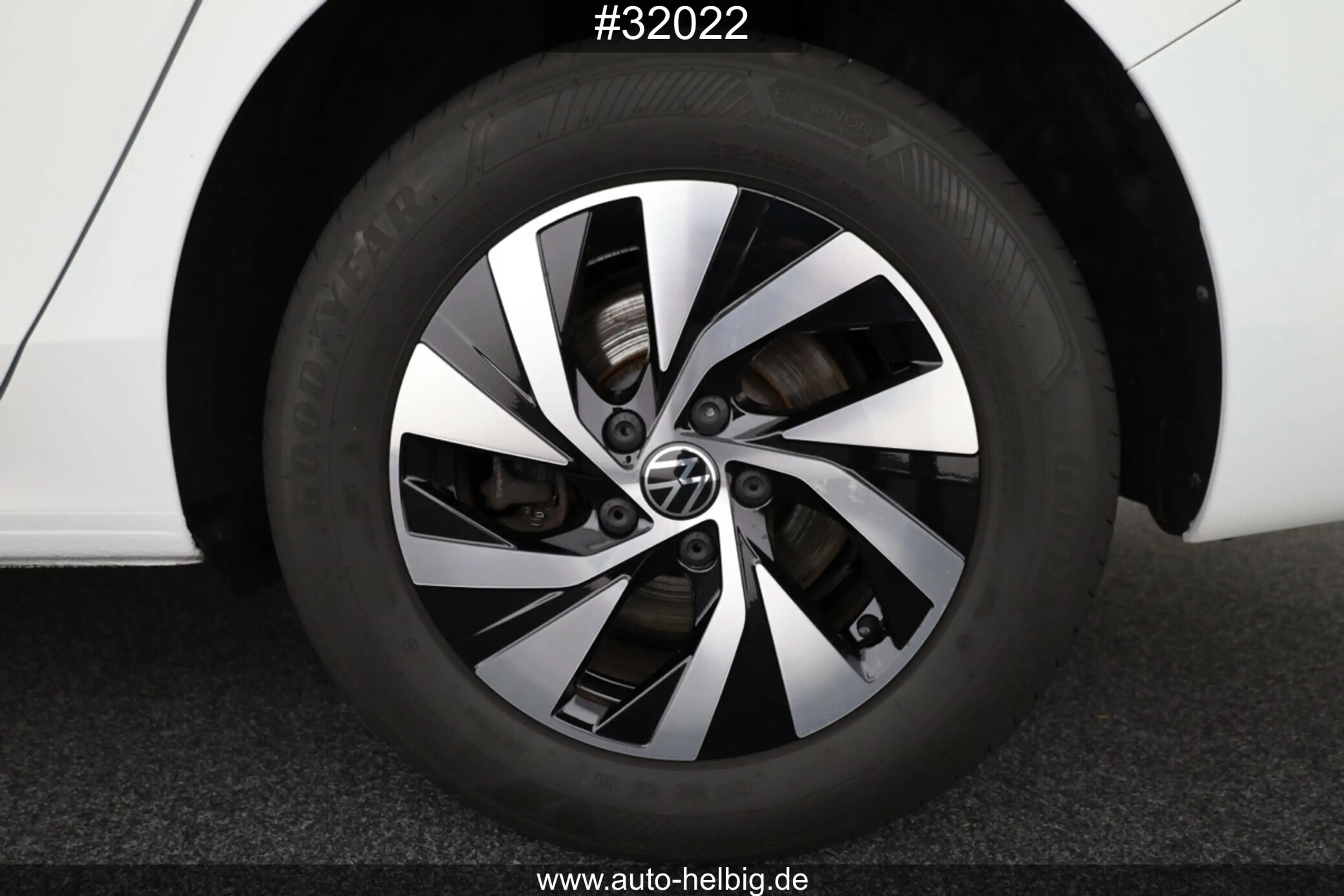 Volkswagen Passat Variant Passat Variant 2.0 TDI Business #AHK#Cam#Sport# — photo 15