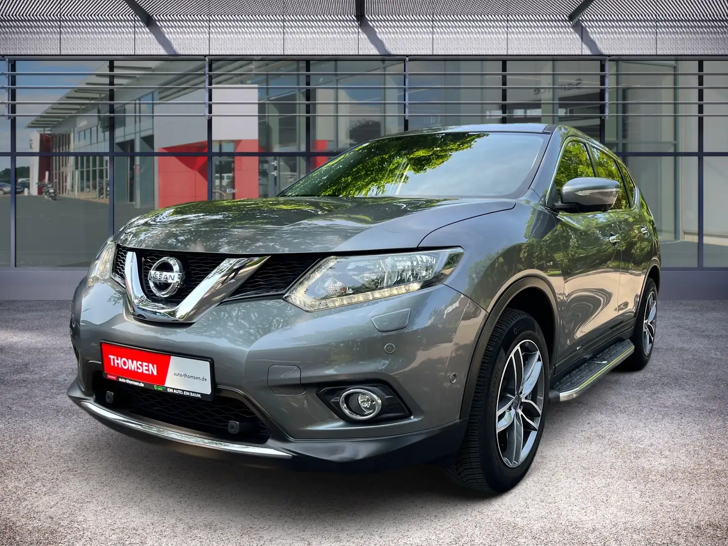 Nissan X-Trail 1.6 dCi Acenta Navi AUT Pano PDC SpurH Grau - 2
