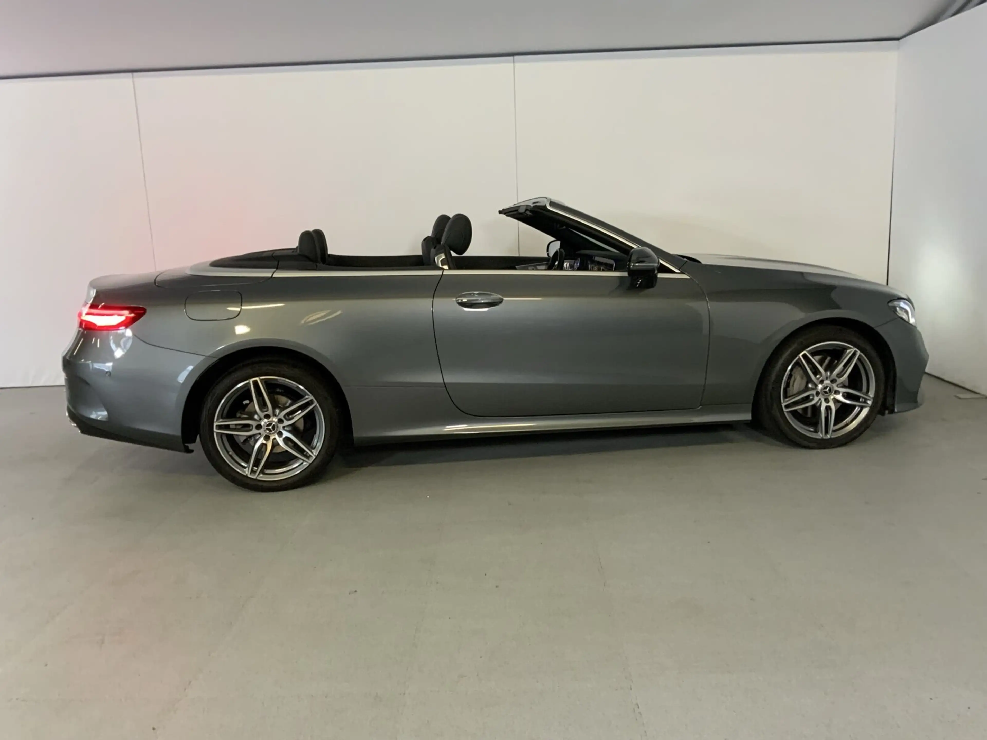 Mercedes-Benz E 200 E 200 4M Cabriolet AMG 360° Standheizung Wide  BC — photo 4