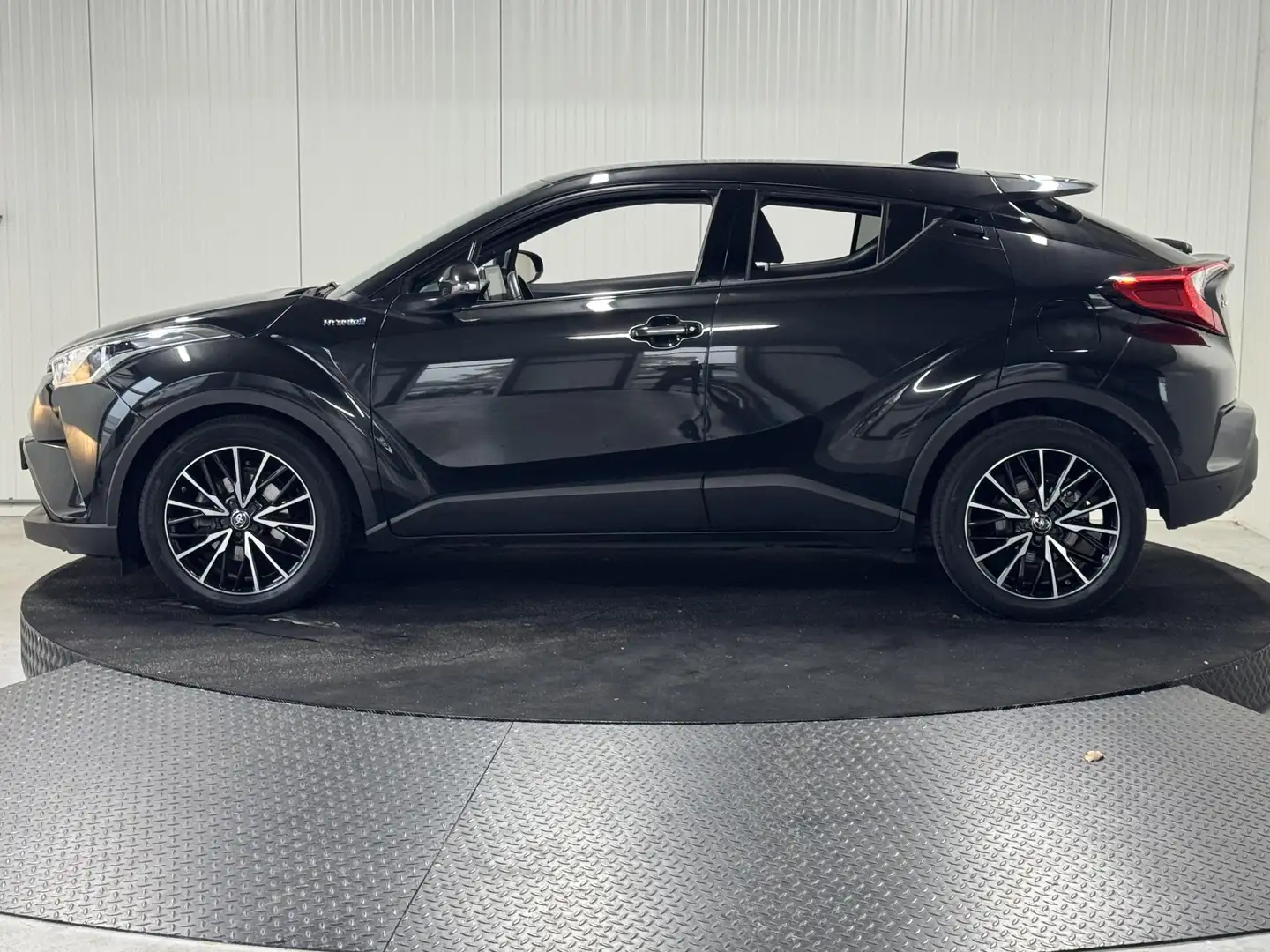 Toyota C-HR 1.8 Hybrid Style JBL PDC Navi 1ste Eigenaar Noir - 2