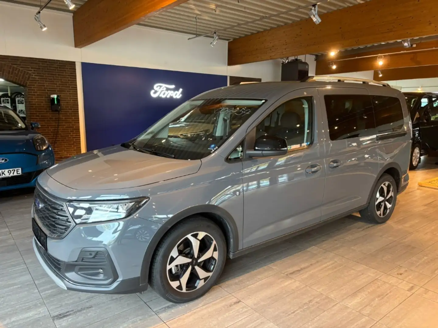 Ford Grand Tourneo ACTIVE NAVI / AHK / 7-SITZER/ WINTER-PAKET Grau - 2