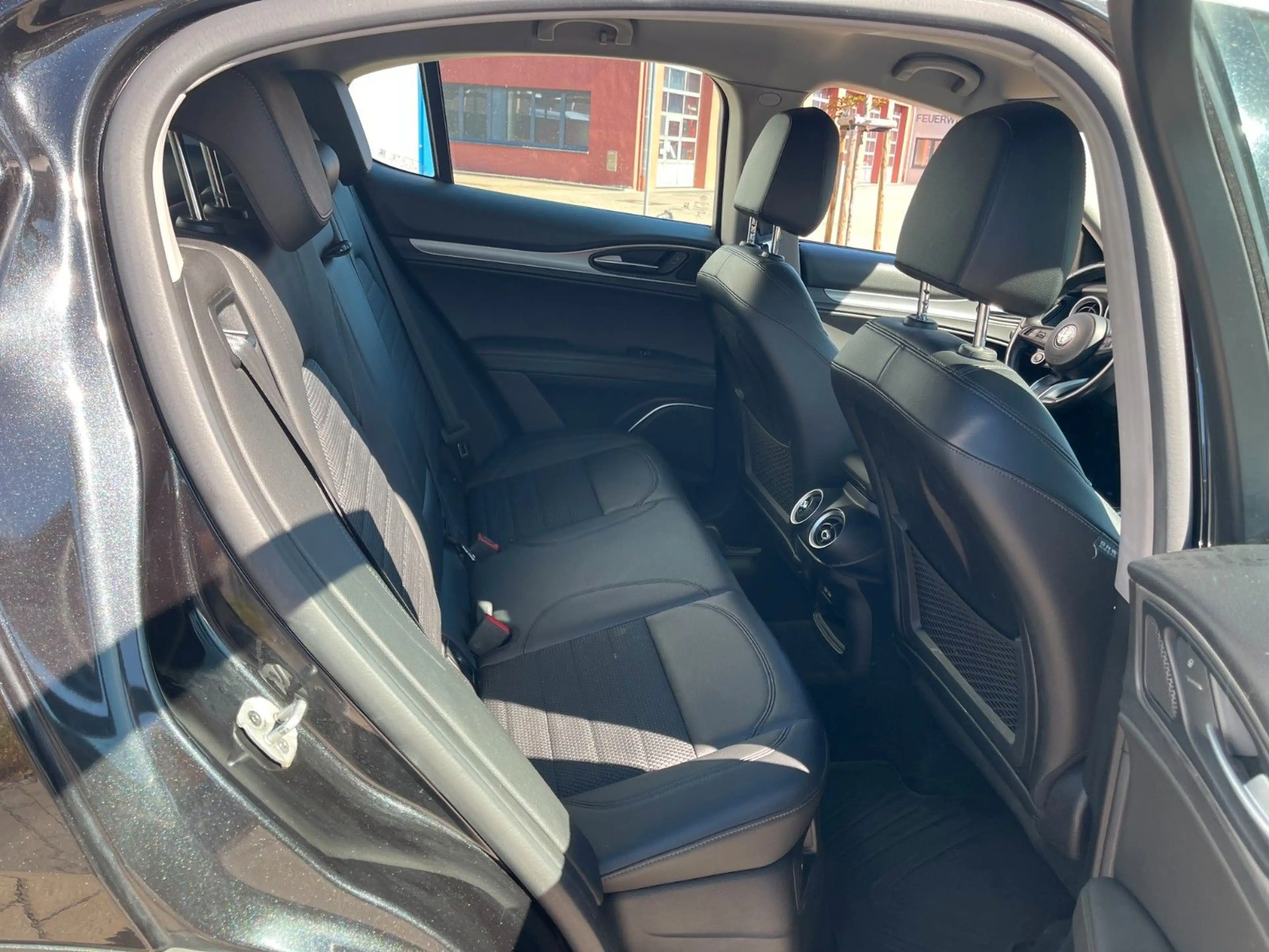 Alfa Romeo Stelvio 2.2 Diesel 16V 140W Super AT8-Q4 — photo 12