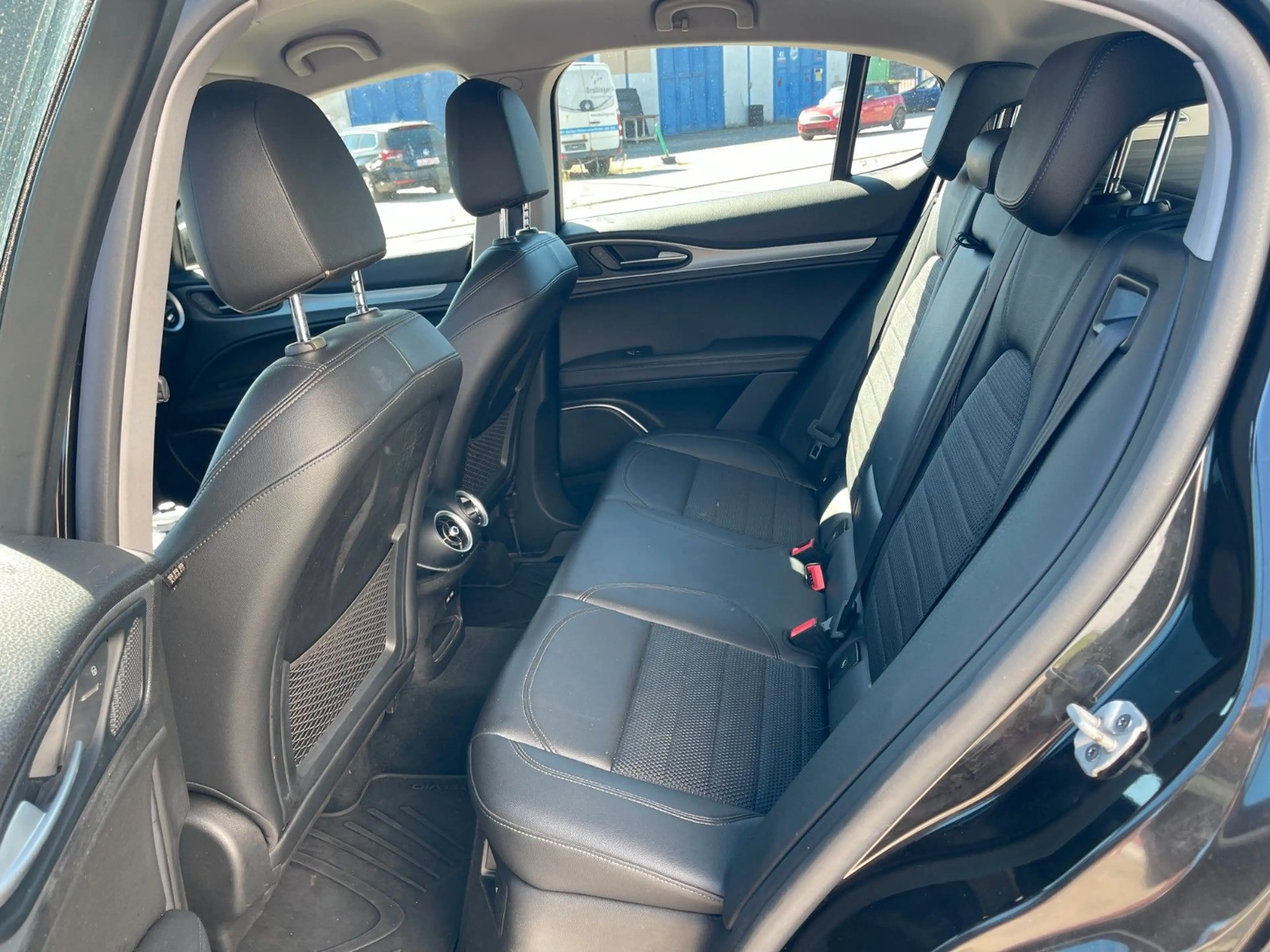 Alfa Romeo Stelvio 2.2 Diesel 16V 140W Super AT8-Q4 — photo 10