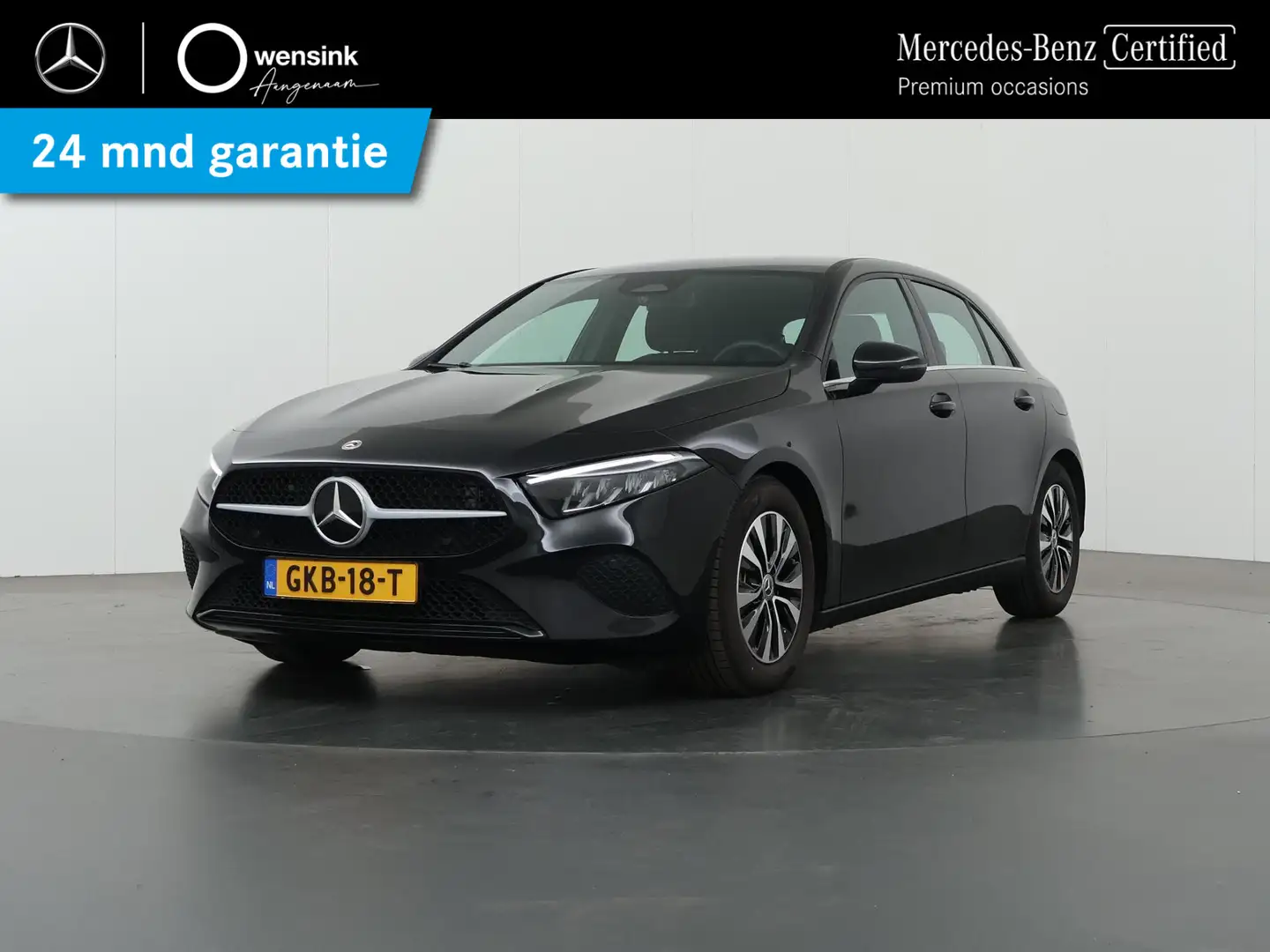 Mercedes-Benz A 180 Star Edition | 2x groot scherm | Stoelverw. | Led Zwart - 1