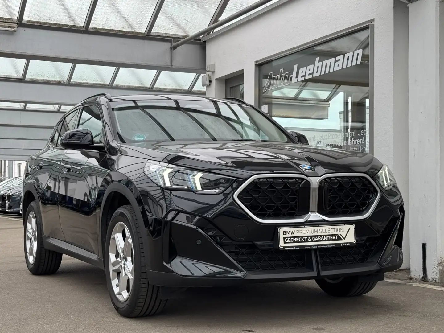 BMW X2 sDrive18d AHK/Premium GARANTIE bis 05/2029 Siyah - 2