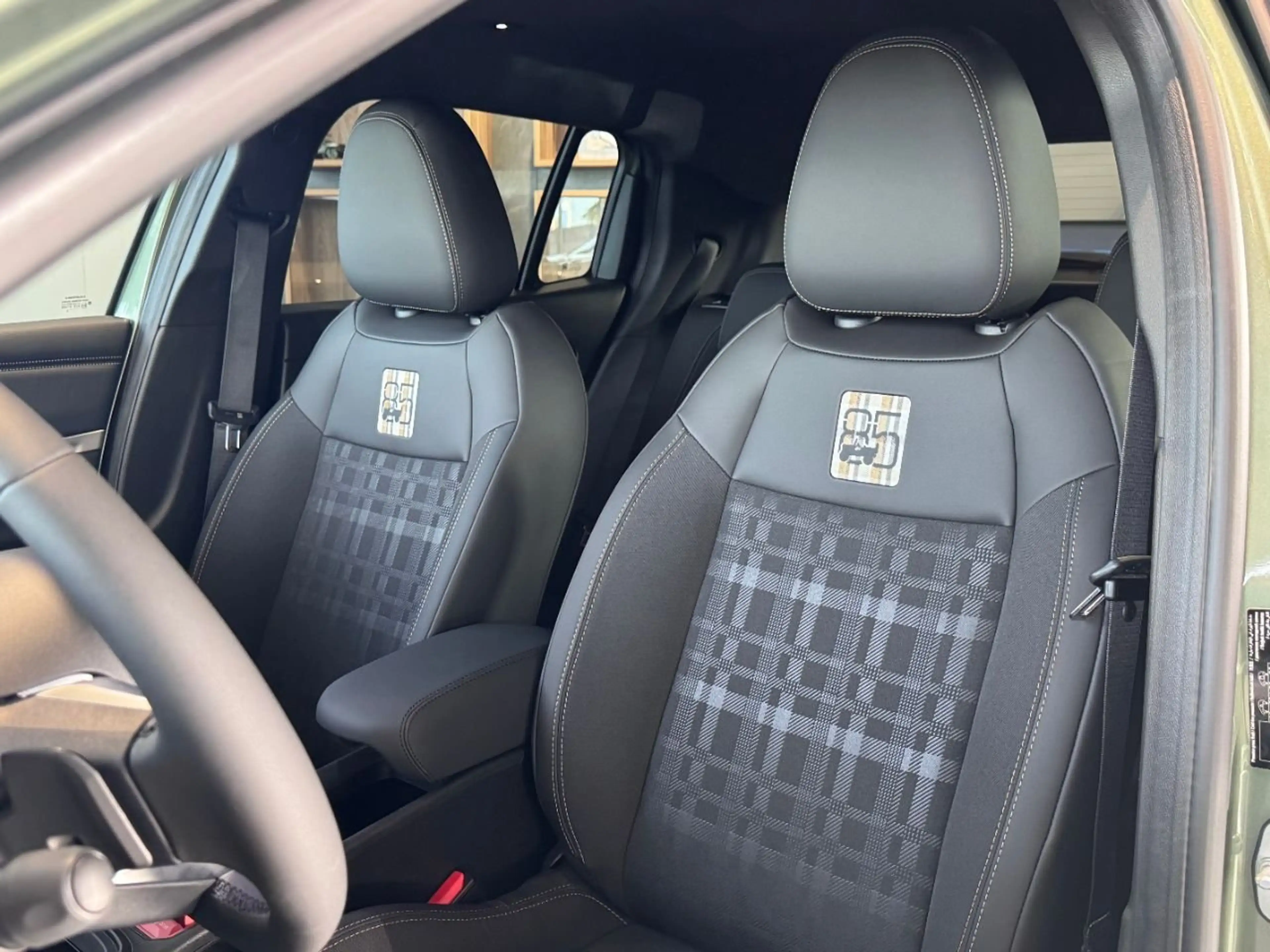 Jeep Avenger 85th Anniversary — photo 11