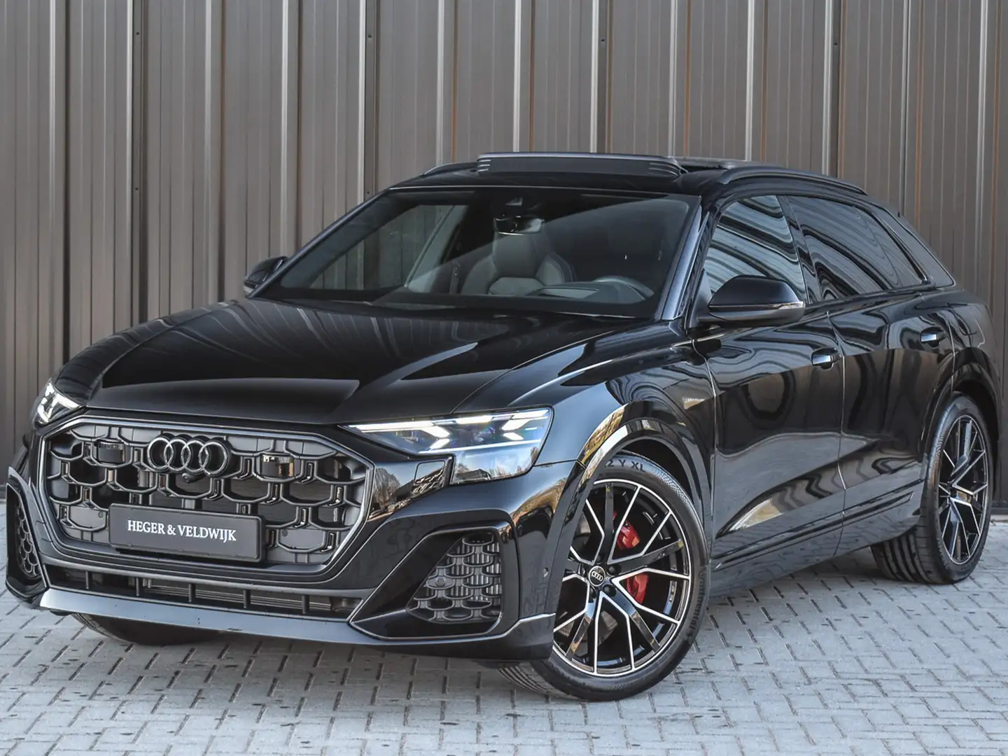 Audi Q8 55TFSI e QUATTRO PRO LINE S COMPETITION | S-SEATS Zwart - 2