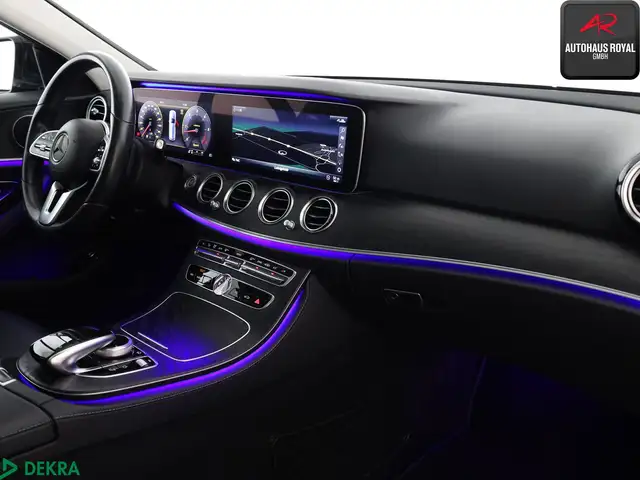 Mercedes-Benz E-Class view 11
