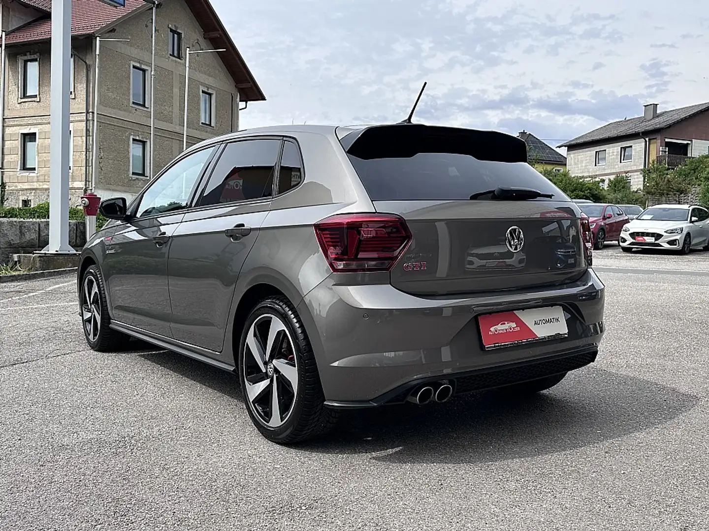 Volkswagen Polo 2,0 TSI GTI DSG *LED, Navi, Rü.Kam, Beats* Grau - 2