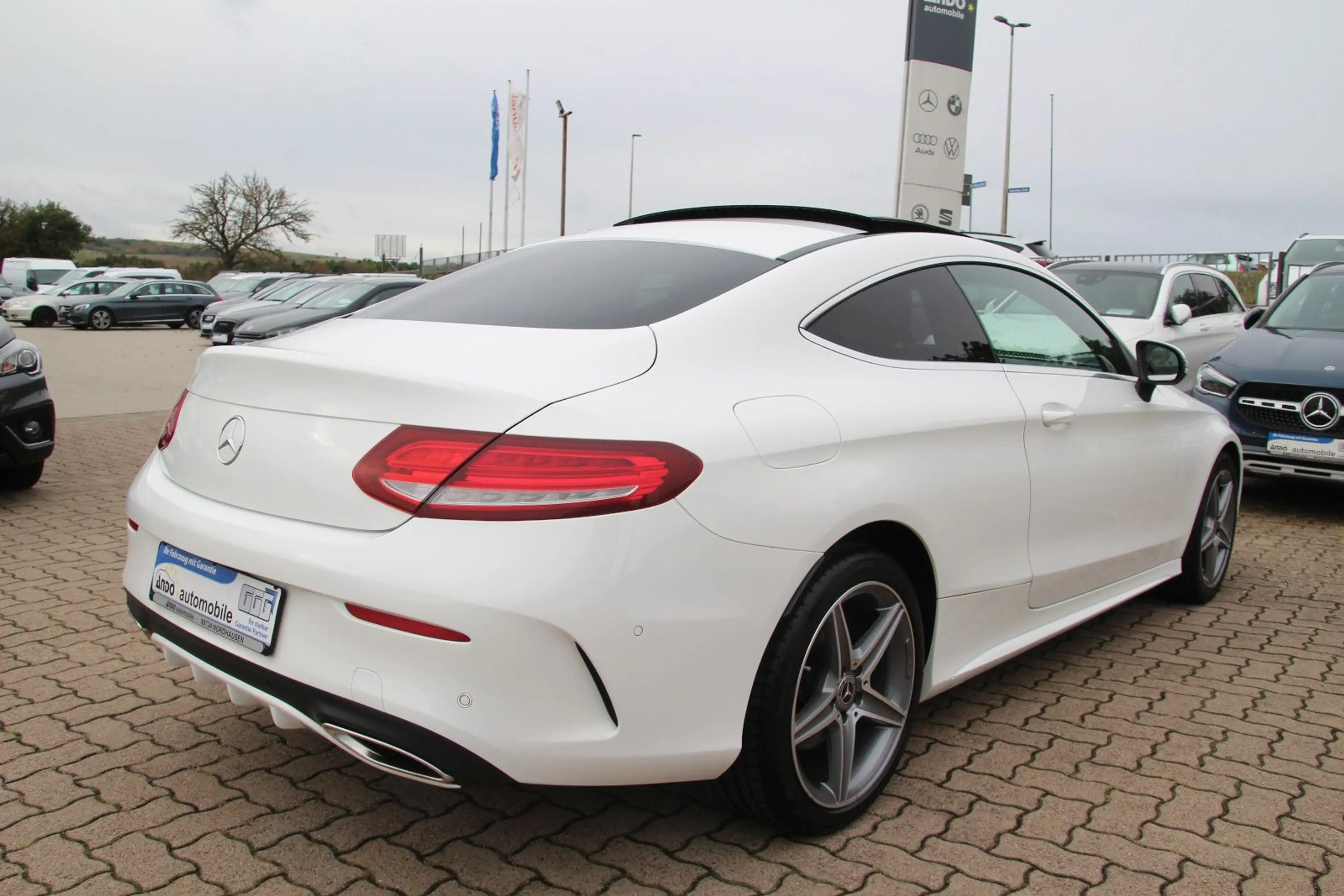 Mercedes-Benz C 180 Coupe AMG-Line*PANO*LED*NAVI*TEMPOMAT* — photo 6