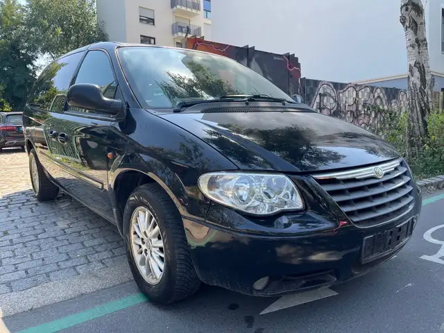 Chrysler Grand Voyager Limited 2.8 CRD Autom.