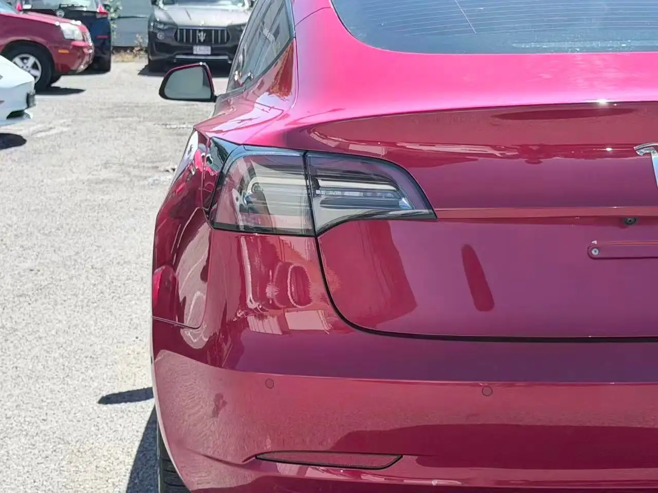 Tesla Model 3 fotografie Tesla Model 3