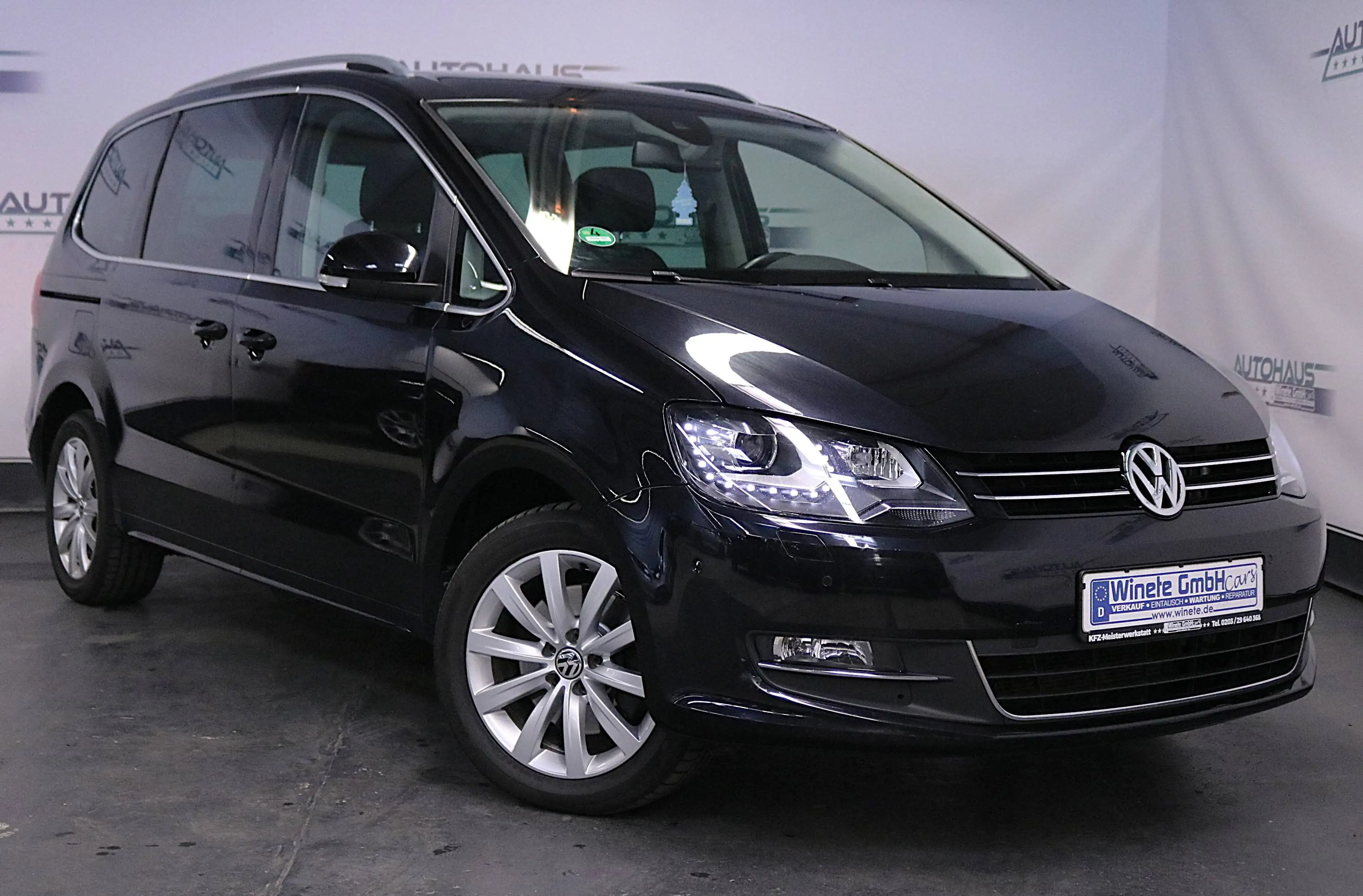 Volkswagen Sharan 2.0TDI Highline BMT 4Motion 7SITZER*NAVI*PANO*SHZ*LEDER*LED*XENON*PDC*u.v.m