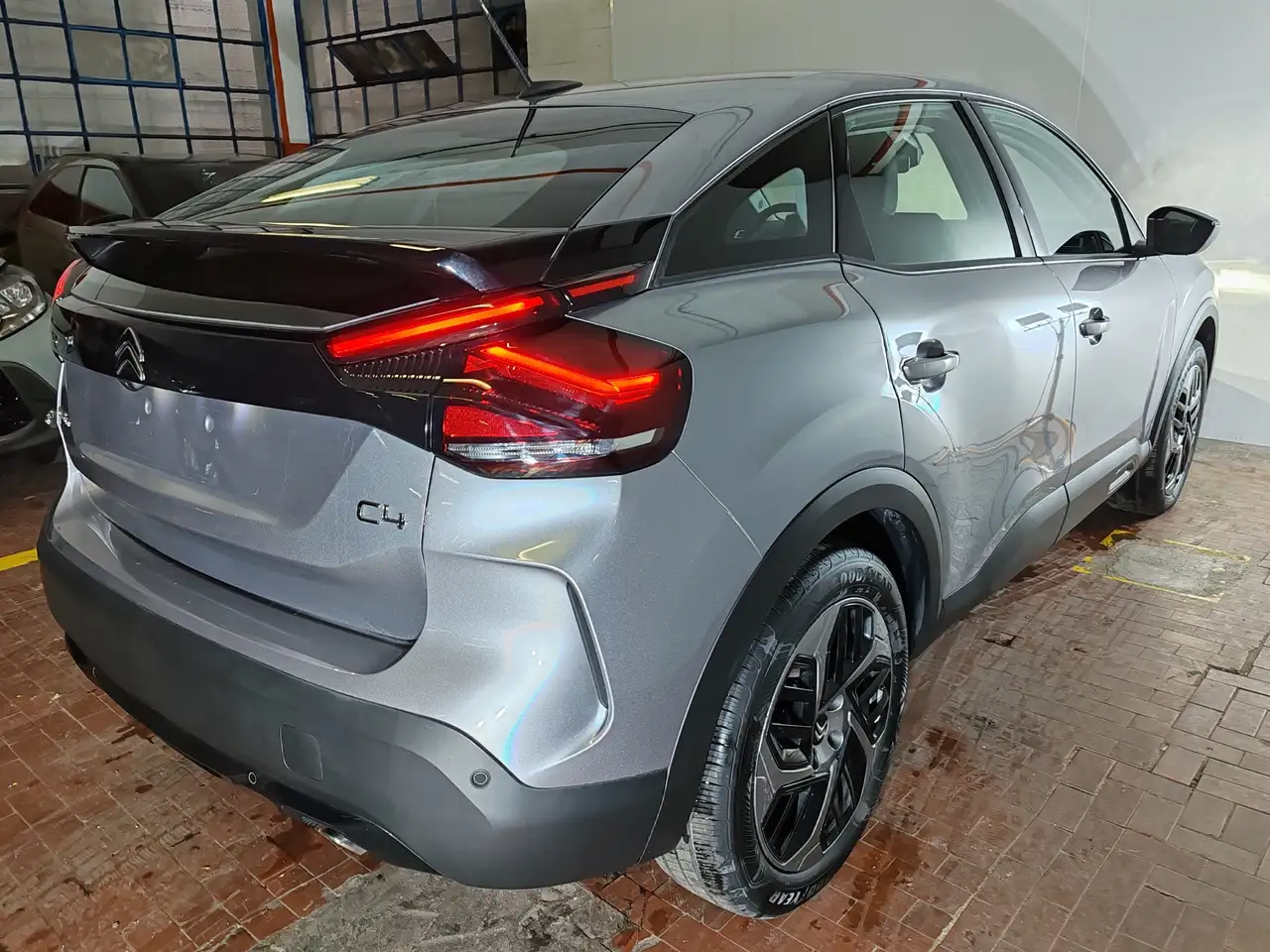 Citroen C4 1.2 130cv Plus + Car Play + Telecamera+ Cerchi R18 4