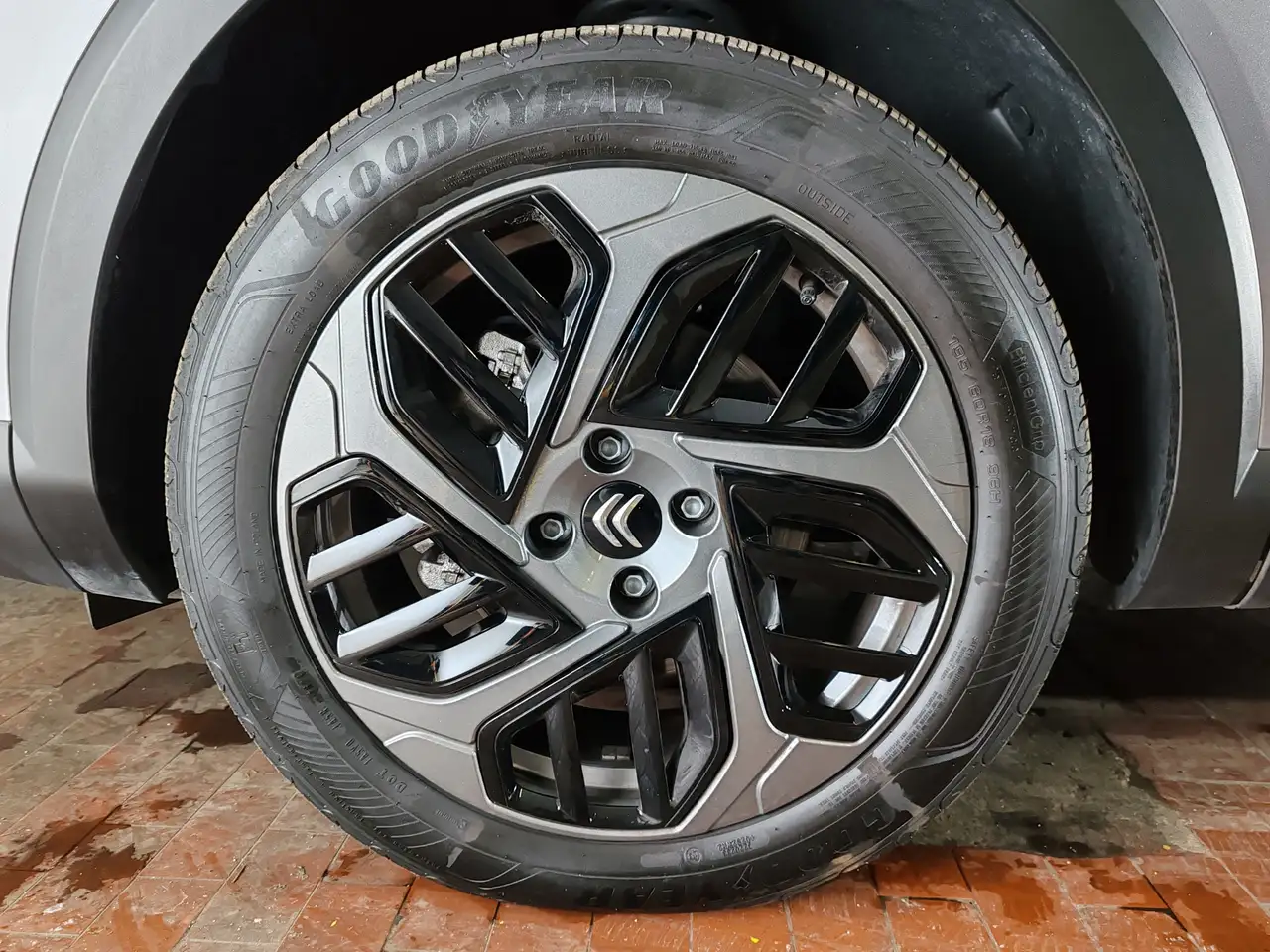 Citroen C4 1.2 130cv Plus + Car Play + Telecamera+ Cerchi R18 7