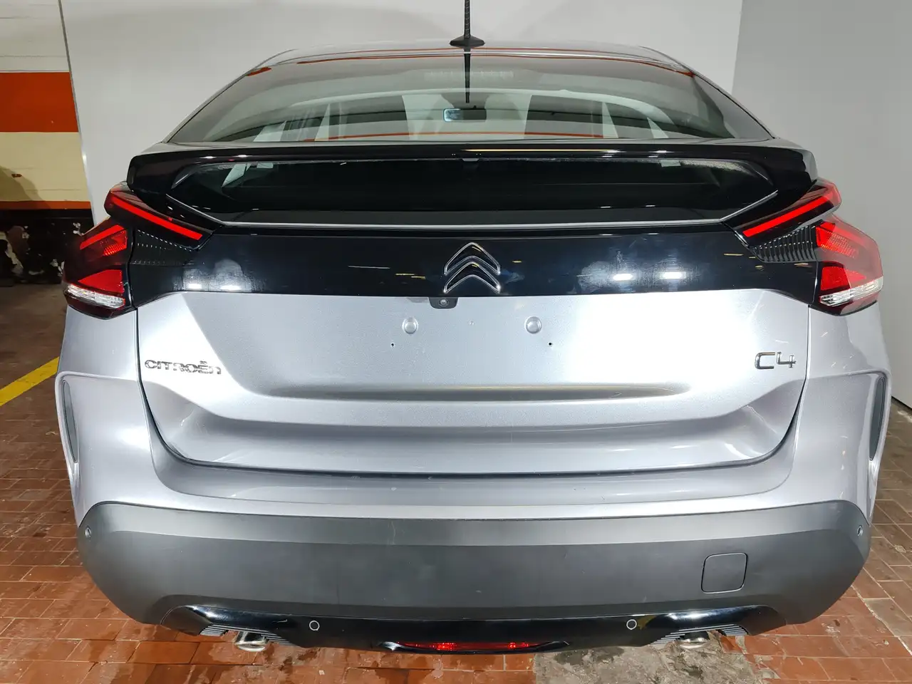 Citroen C4 1.2 130cv Plus + Car Play + Telecamera+ Cerchi R18 5