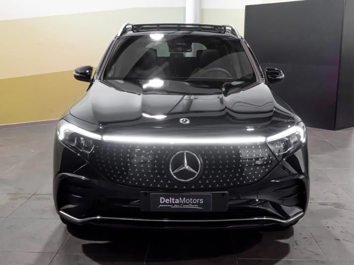 Mercedes-Benz EQB 250 + Nero - 2