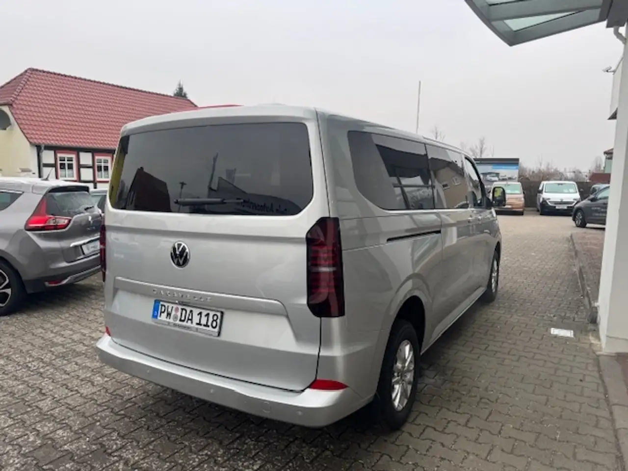 Volkswagen T7 Caravelle T7 Caravelle 2.0 TDI 6-Gang Life 7