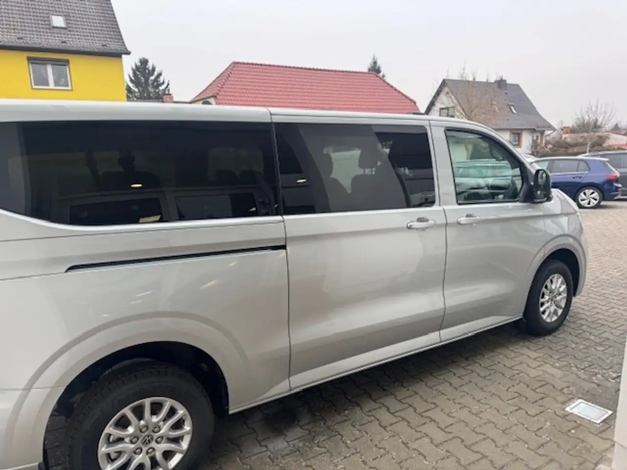 Volkswagen T7 Caravelle T7 Caravelle 2.0 TDI 6-Gang Life 6