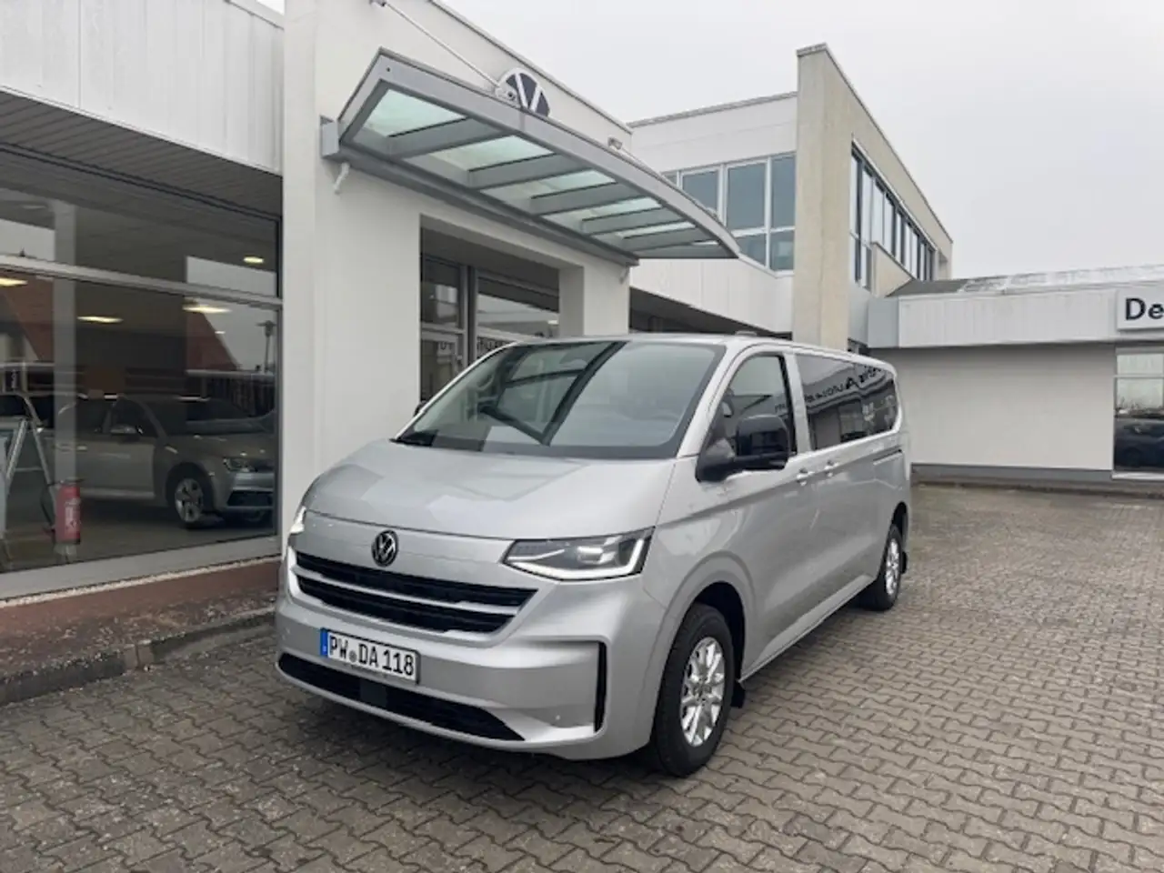 Volkswagen T7 Caravelle T7 Caravelle 2.0 TDI 6-Gang Life 3