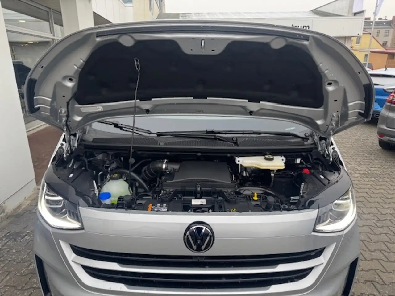Volkswagen T7 Caravelle T7 Caravelle 2.0 TDI 6-Gang Life 15