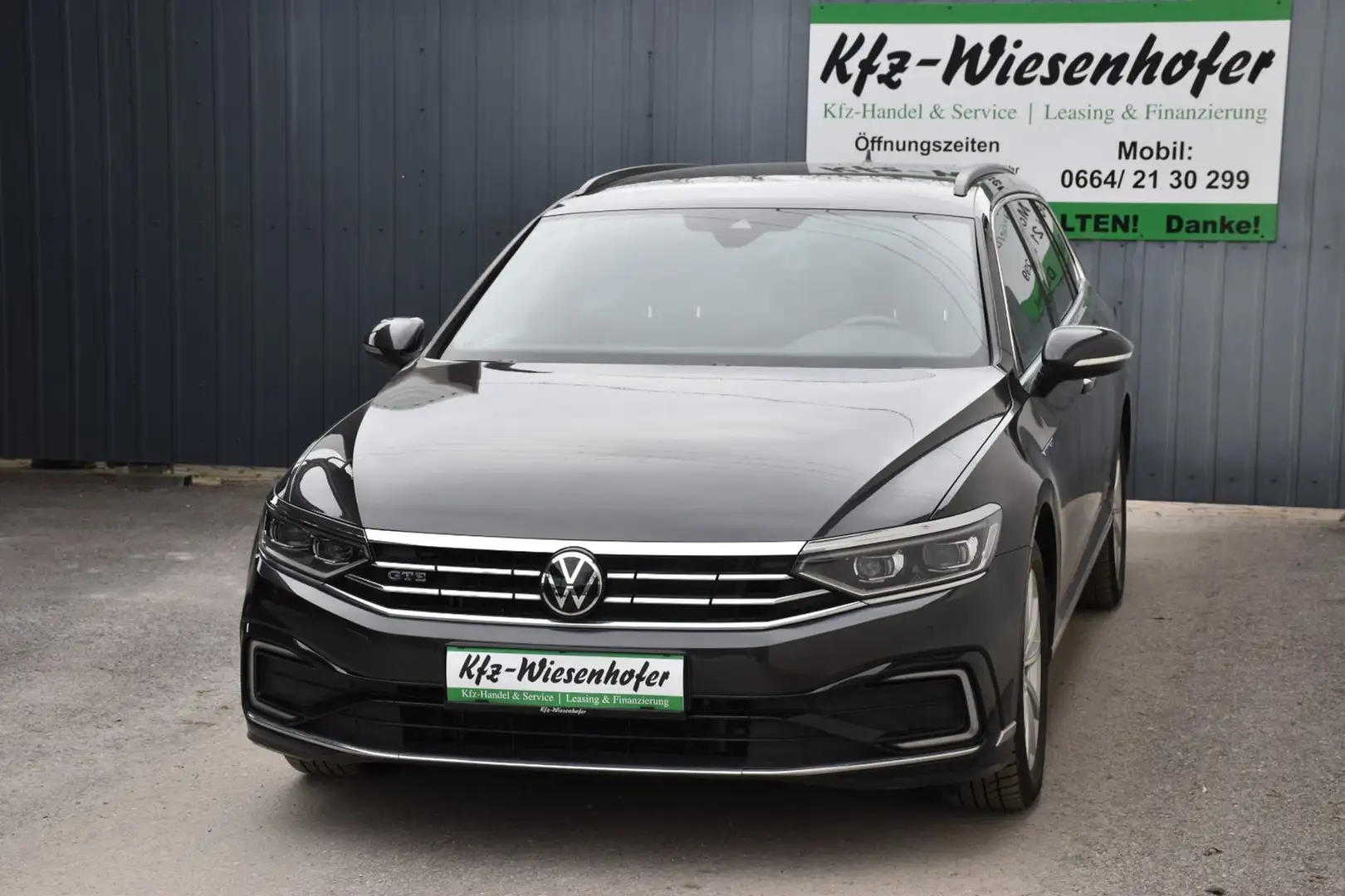 Volkswagen Passat 1.4 TSI Hybrid GTE / Anhängerkupplung / Kamera / Grau - 2