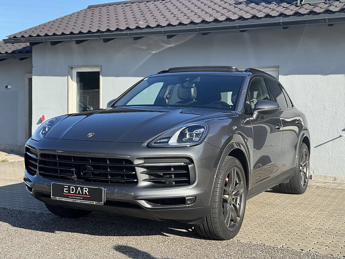 Porsche Cayenne III Benziner Aut.*Pano*Schiebedach*Abstand*Rück... Grau - 2