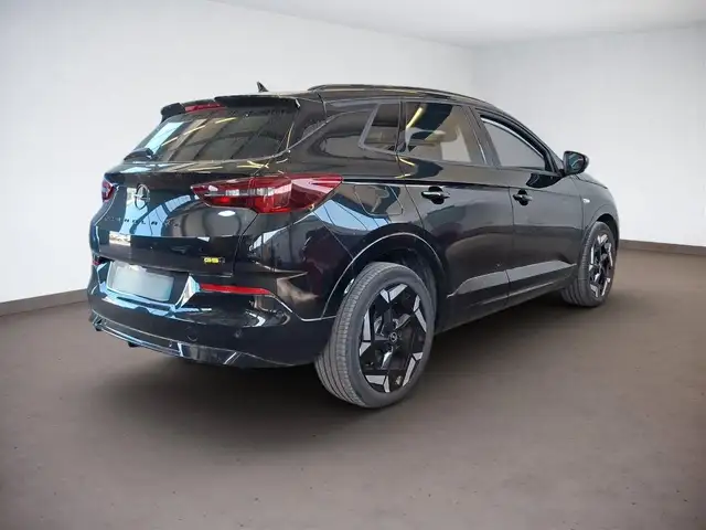 Opel Grandland X view 3