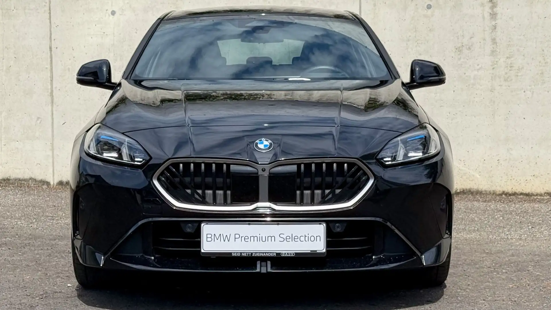 BMW 118 d M-Sportpaket Schwarz - 2