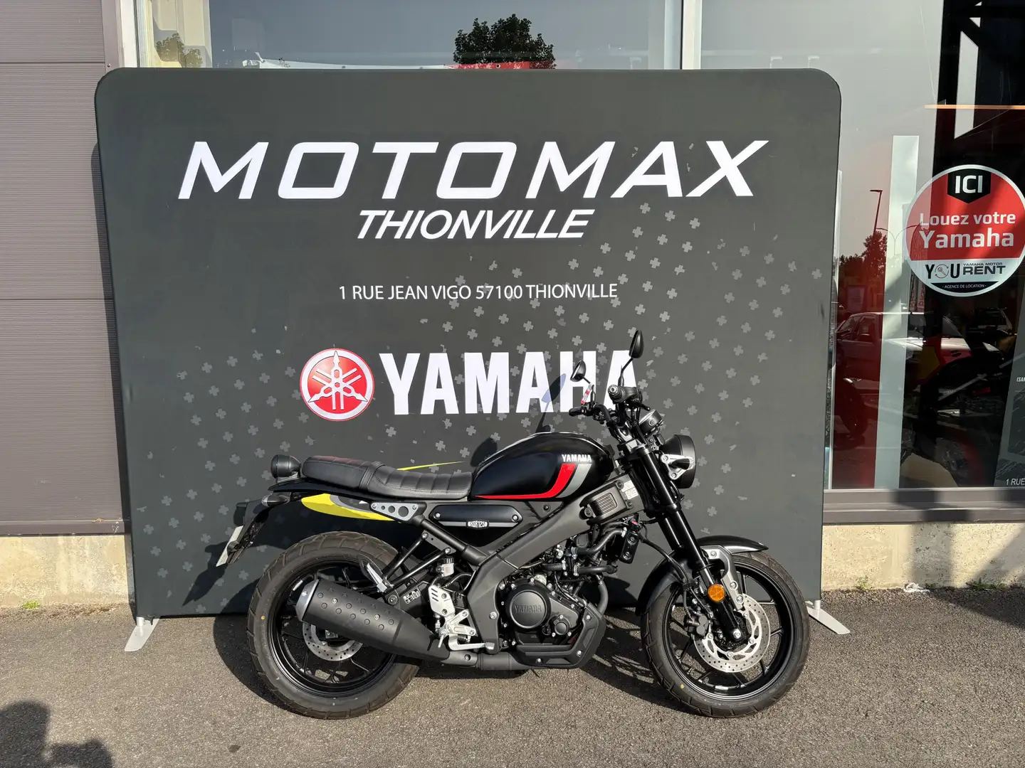 Yamaha XSR 125 Noir - 1