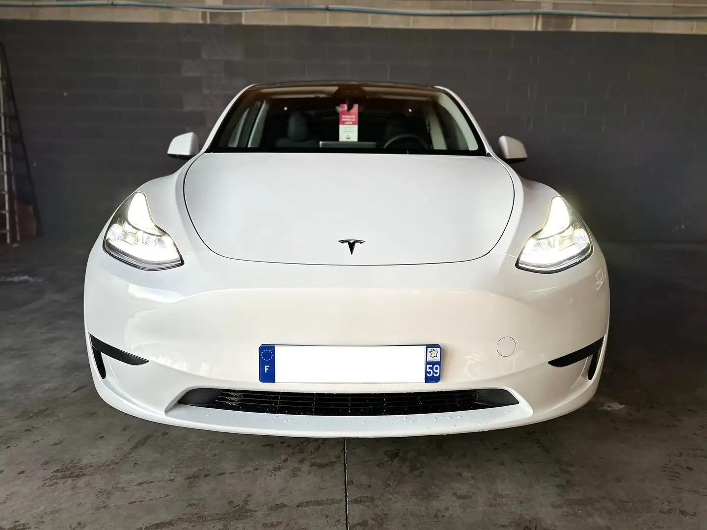 Tesla Model Y Propulsion + Jantes alu 20' + Attelage Blanc - 2