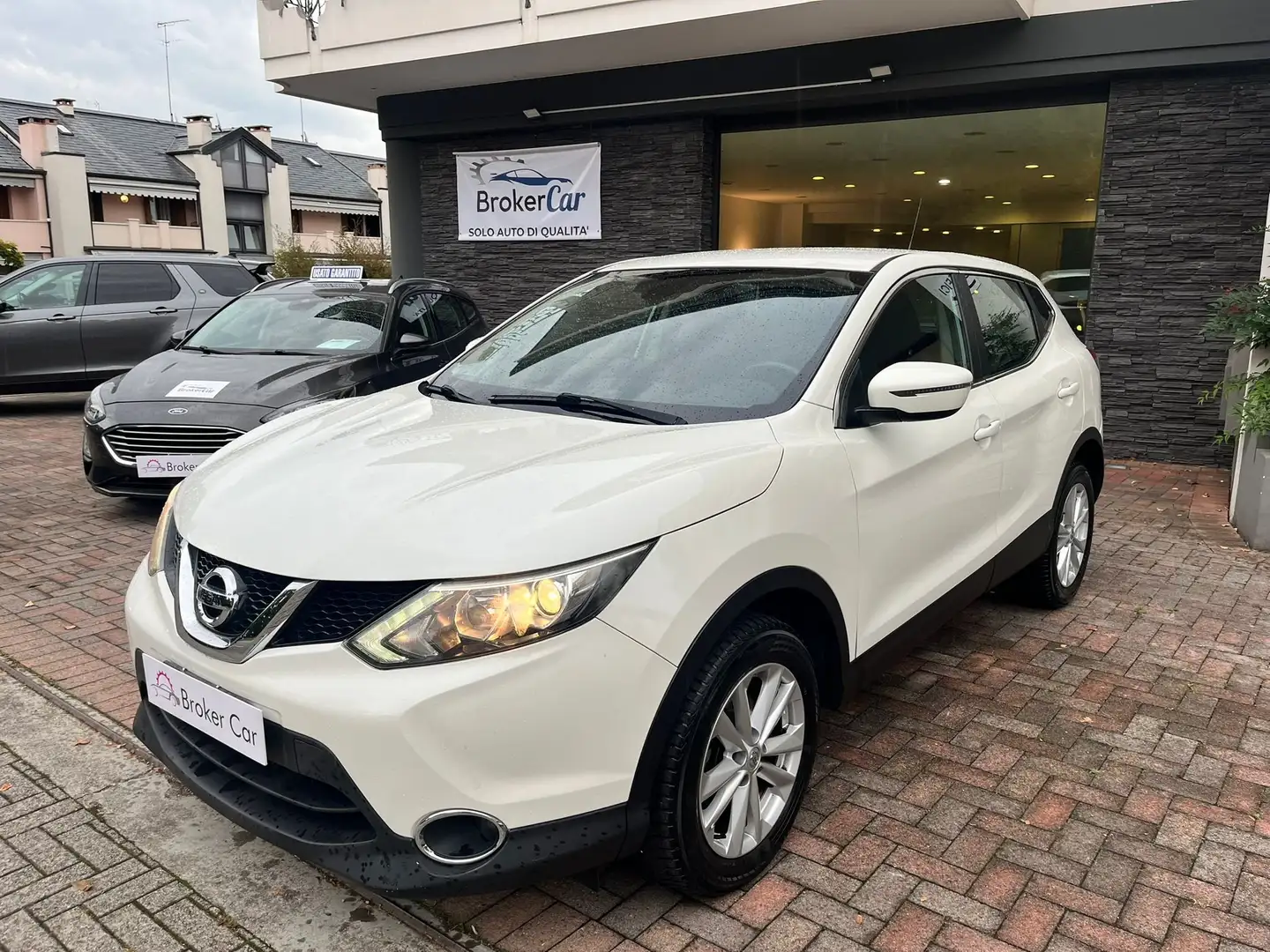 Nissan Qashqai Qashqai II 2014 1.5 dci Visia 110cv E6 Blanc - 1