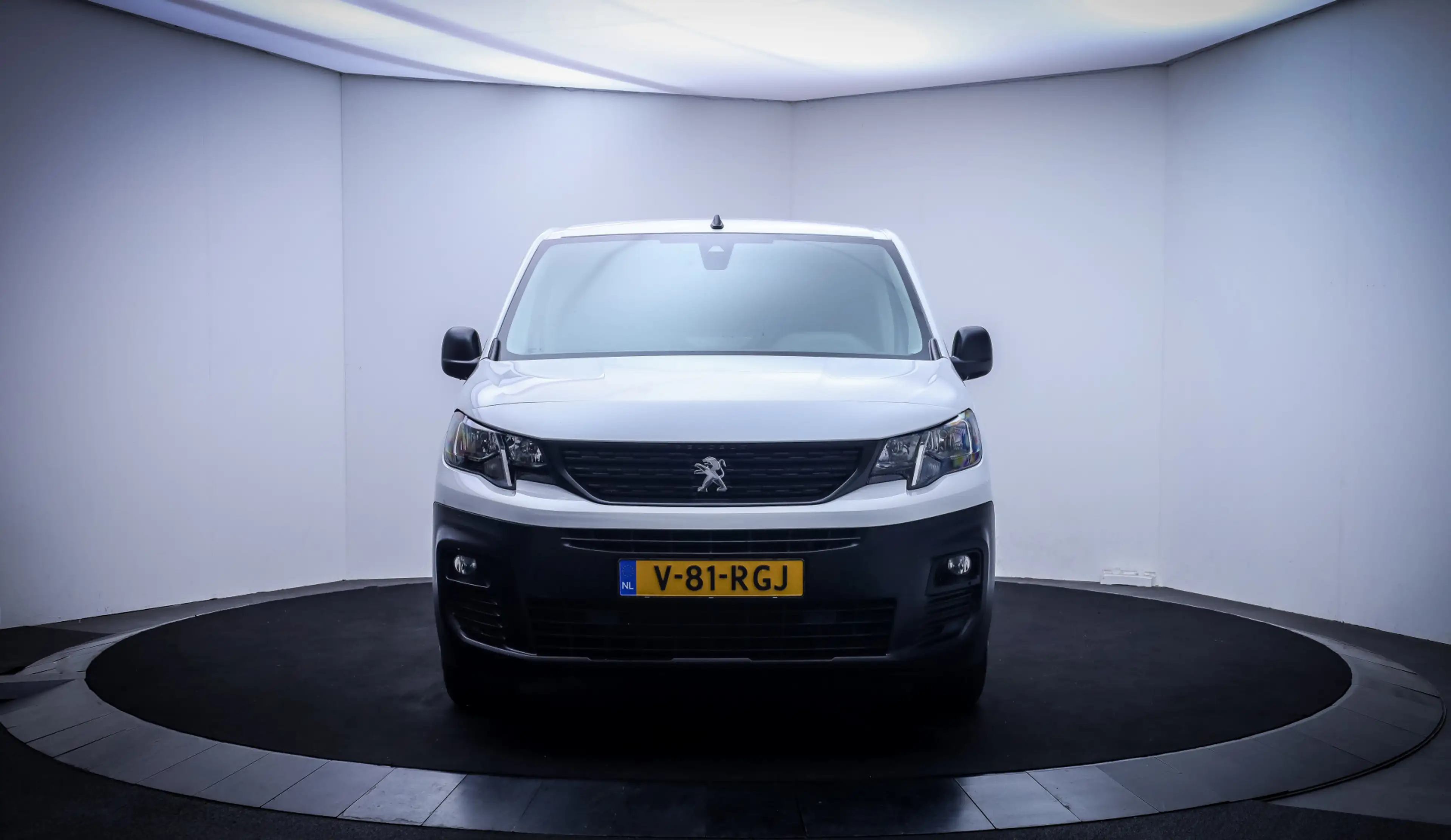 Peugeot Partner 1.2T 110Pk S&S 1e Eig. CARPLAY | NAVI | CAMERA | Z — photo 2