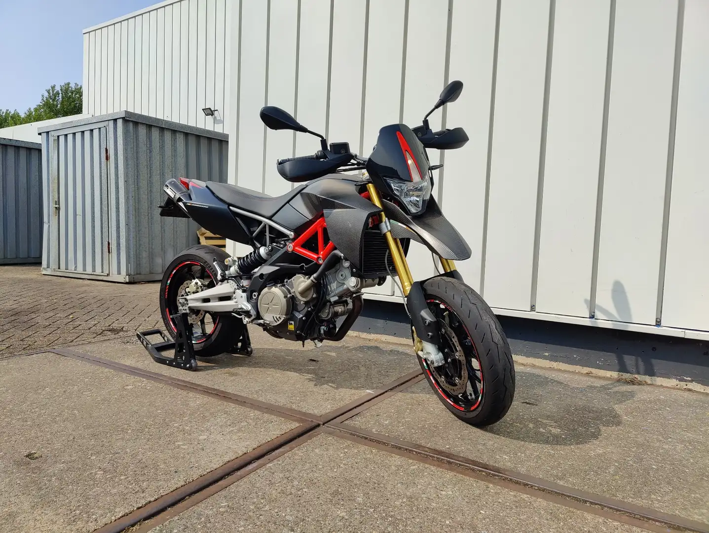 Aprilia Dorsoduro 750 Factory Negru - 2