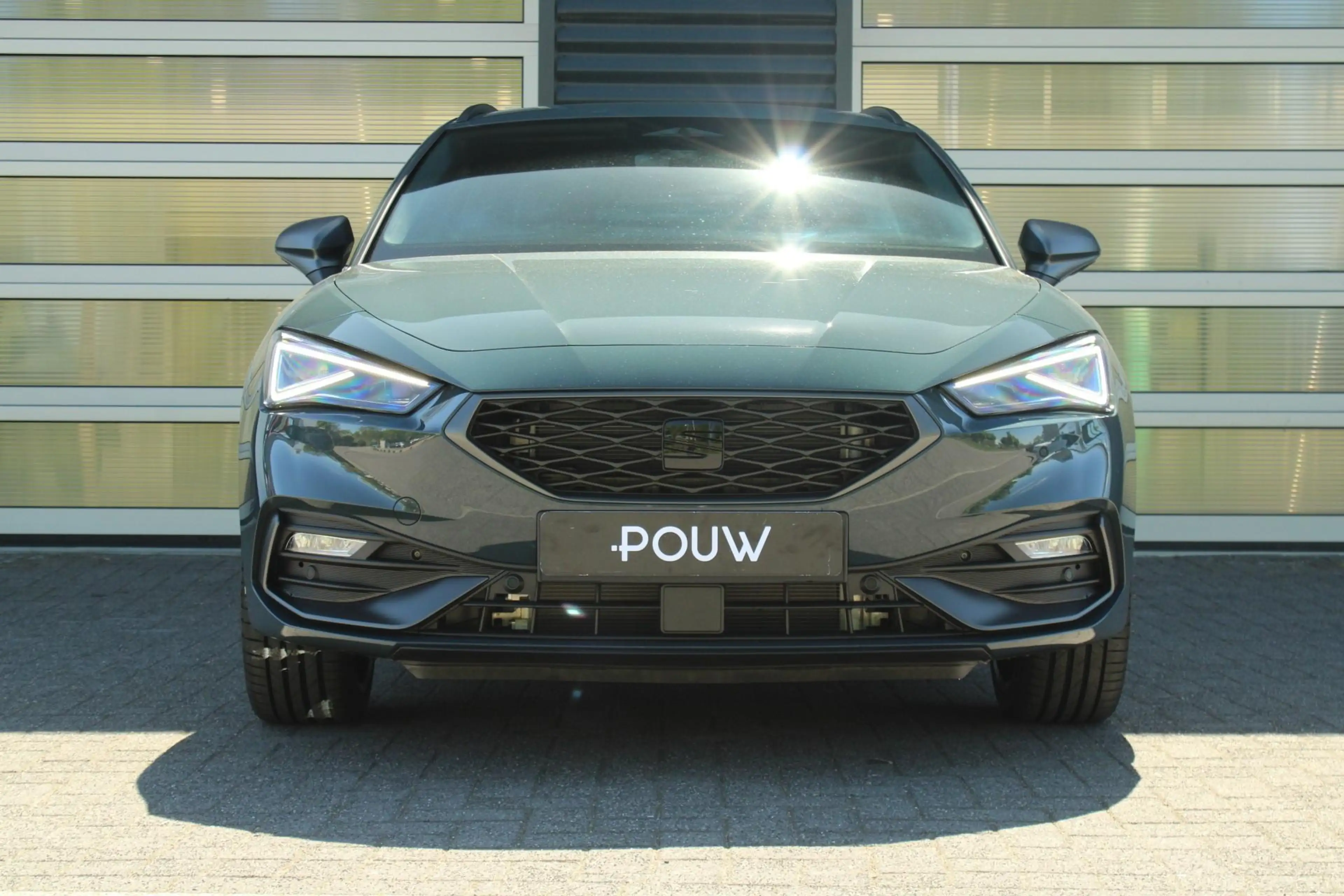 SEAT Leon e-Hybrid Sportstourer 1.5 TSI 204pk FR Business | Midnight — photo 8