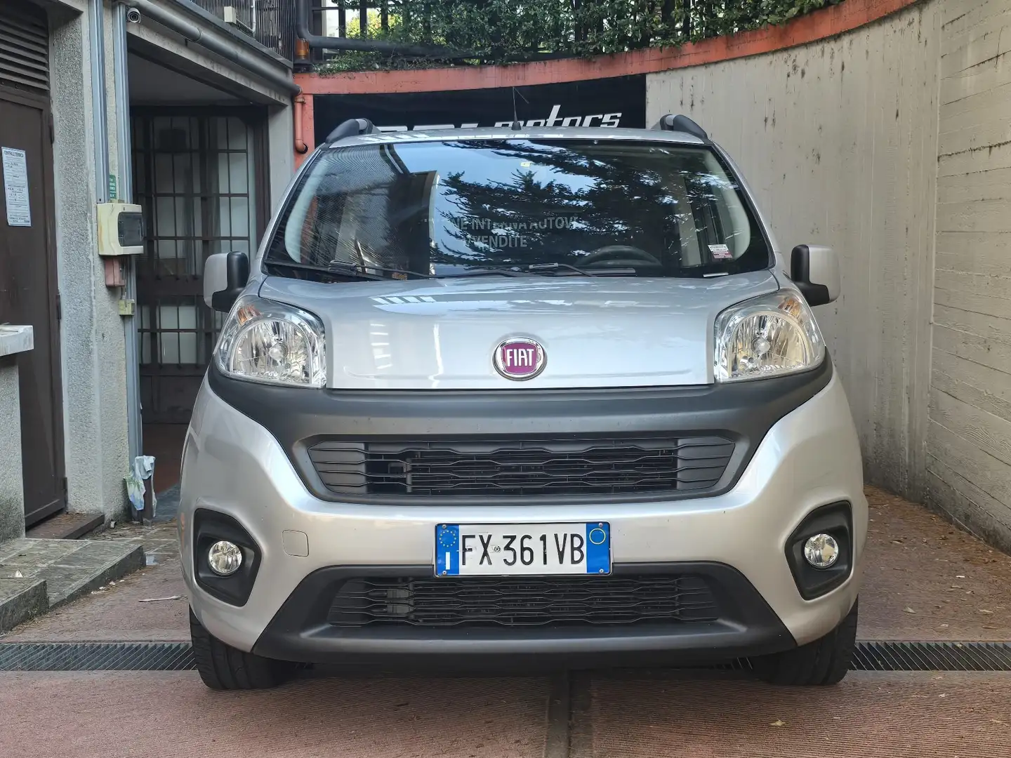Fiat Qubo Qubo 1.4 8v Lounge 77cv my19 Argento - 1