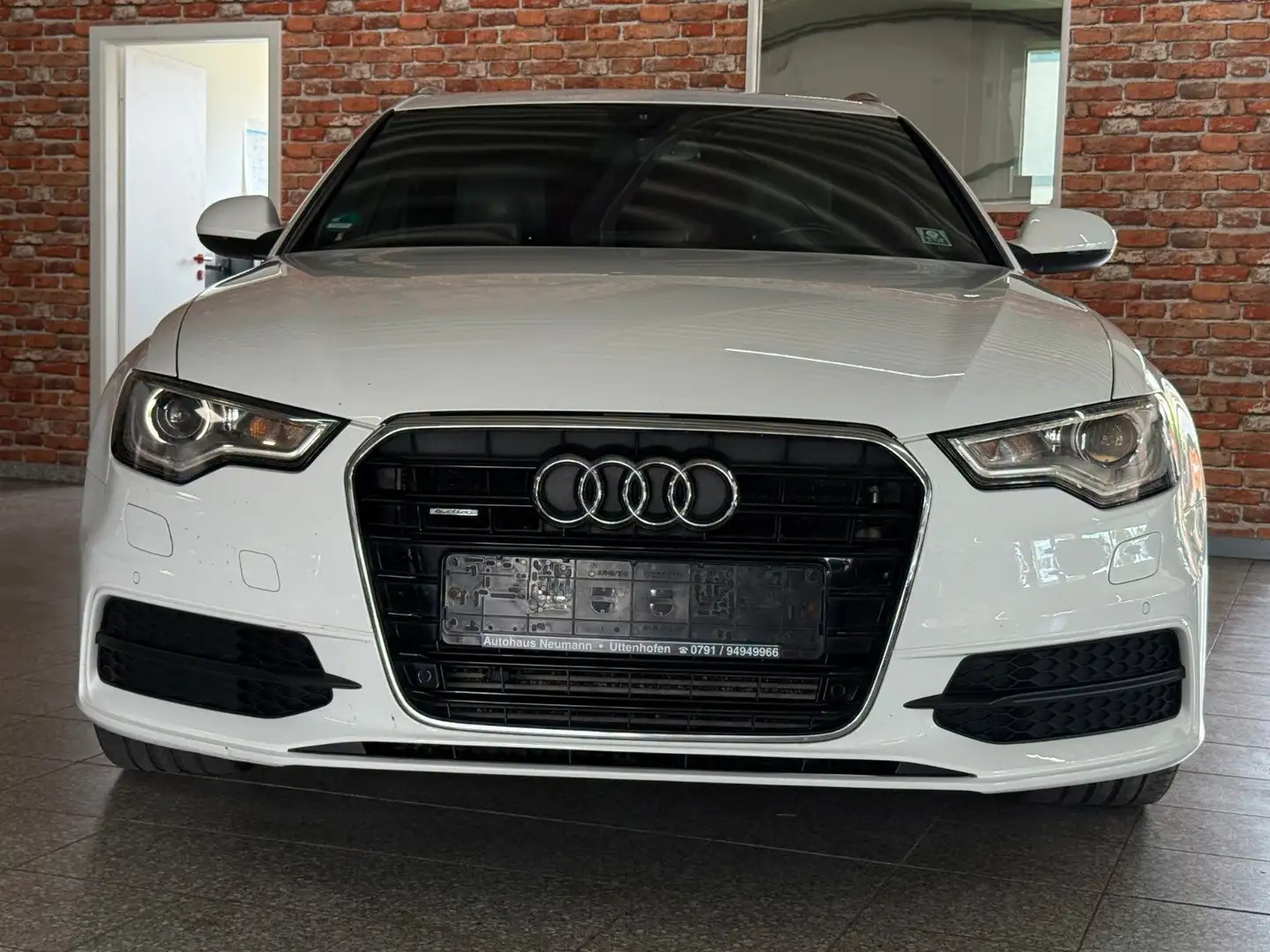 Audi A6 Avant 3.0 TDI quattro-S Line-Pano-Xenon-AHK Weiß - 2