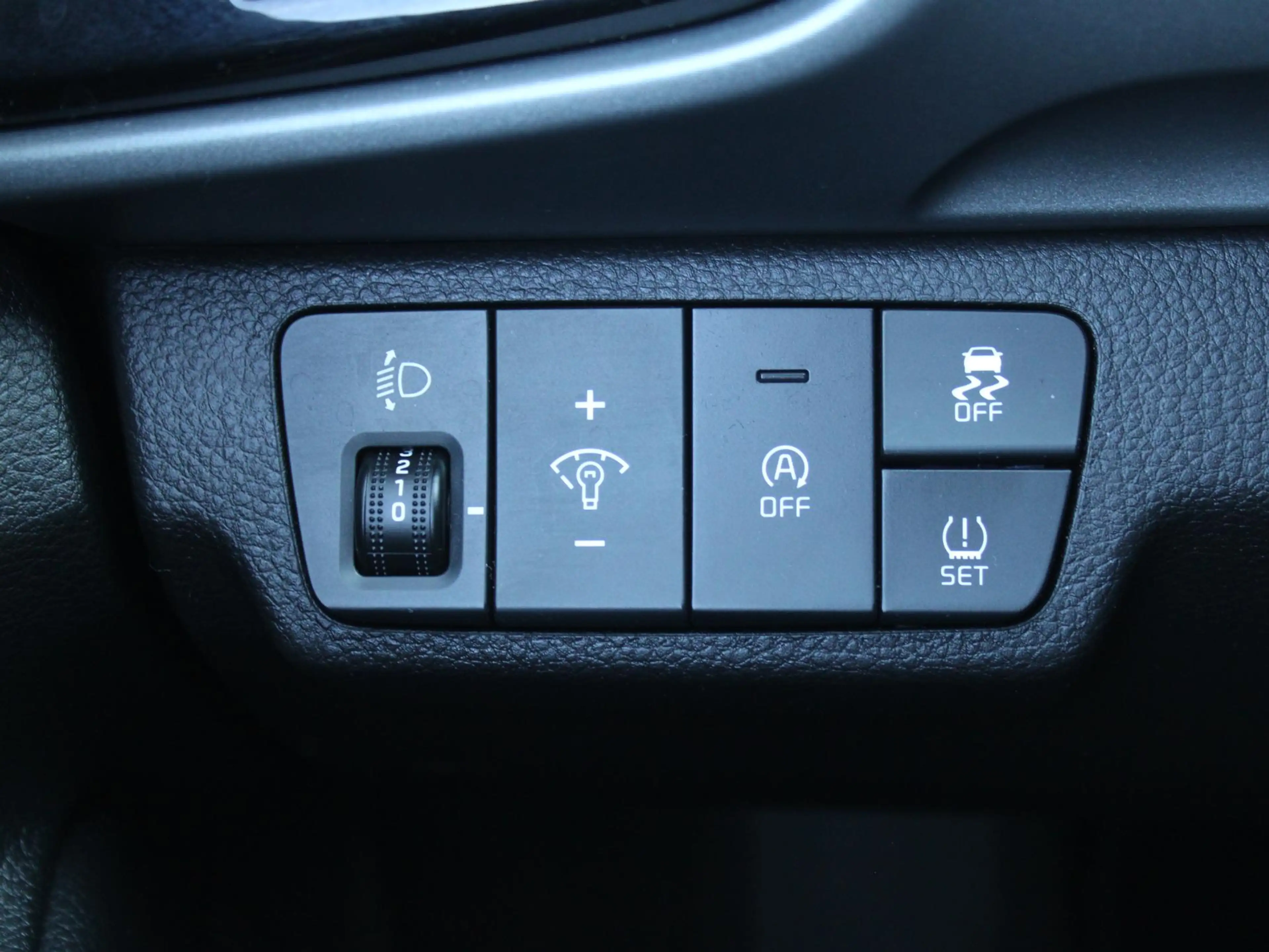 Kia Stonic 1.0 T-GDi MHEV DynamicLine | Navi | Airco | Cruise — photo 23