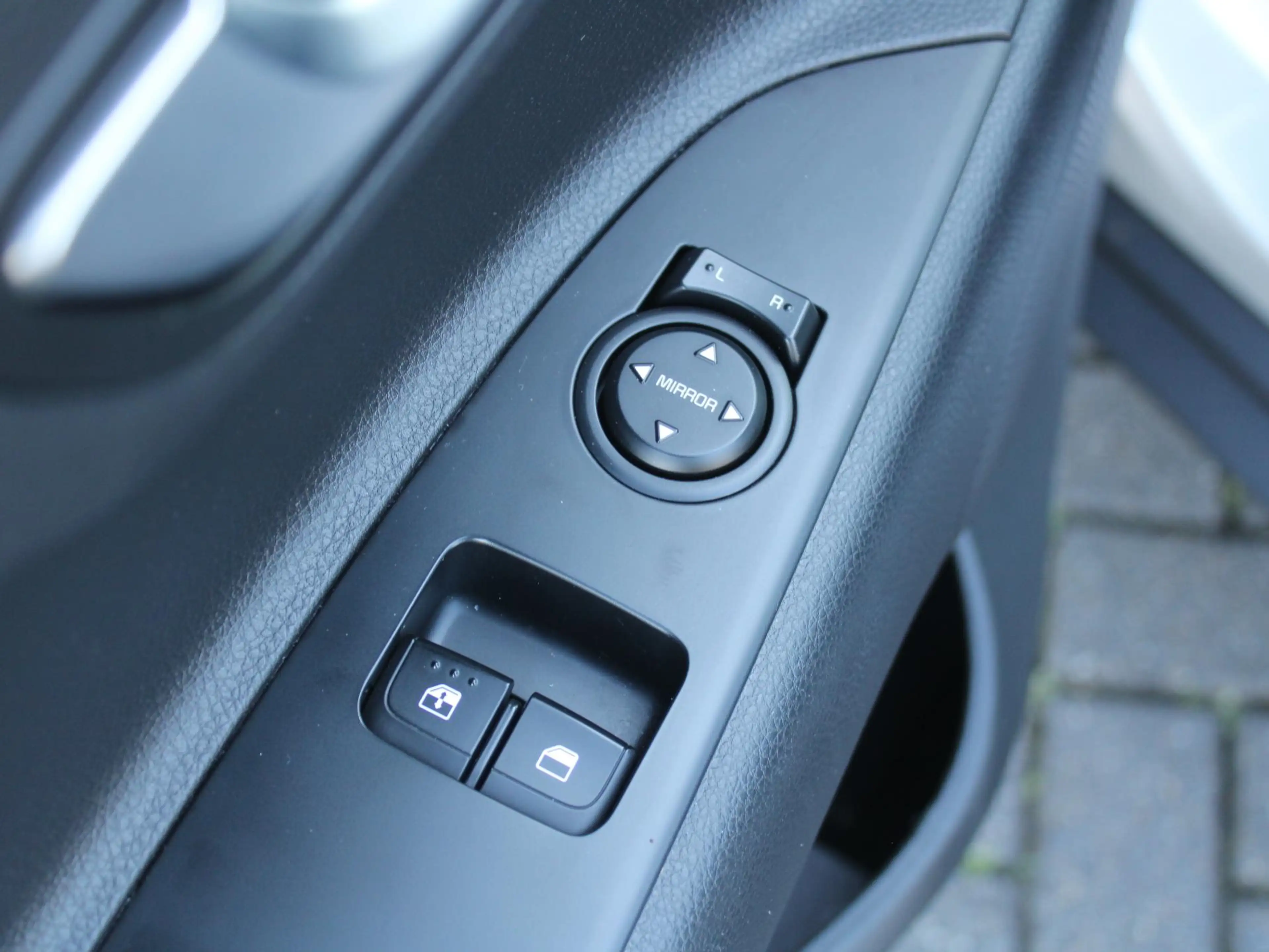 Kia Stonic 1.0 T-GDi MHEV DynamicLine | Navi | Airco | Cruise — photo 22