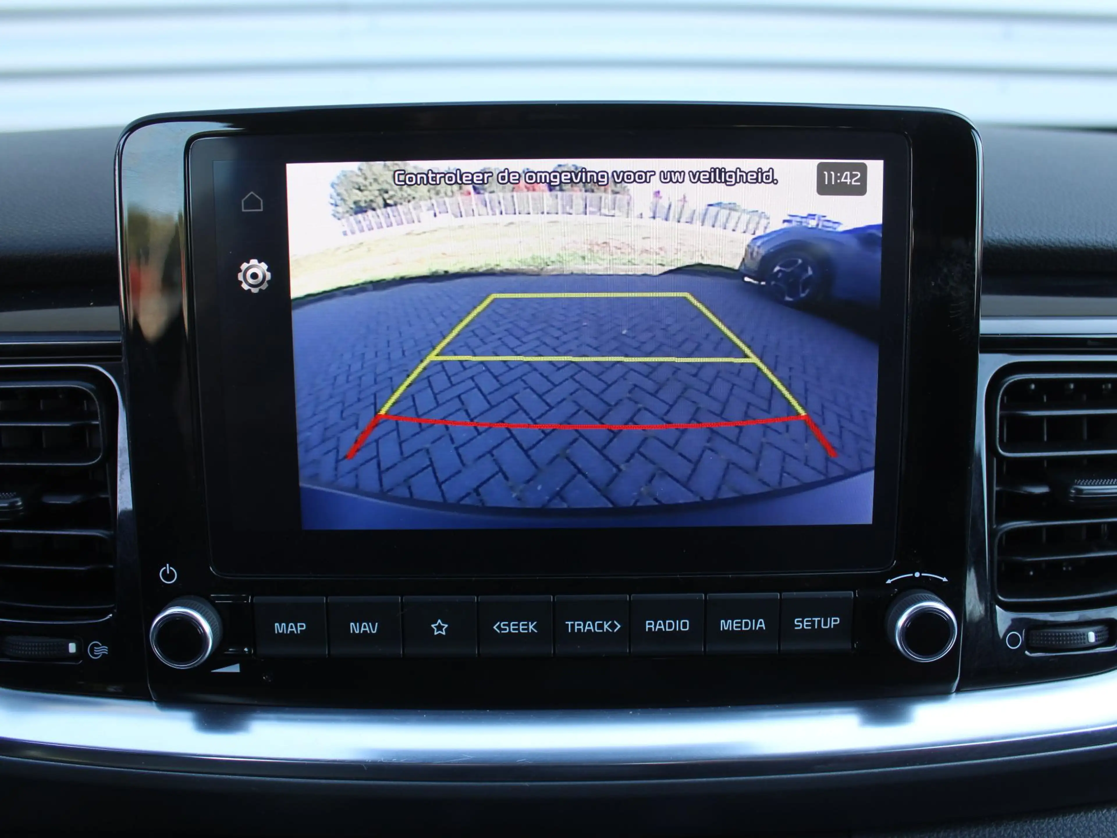 Kia Stonic 1.0 T-GDi MHEV DynamicLine | Navi | Airco | Cruise — photo 17