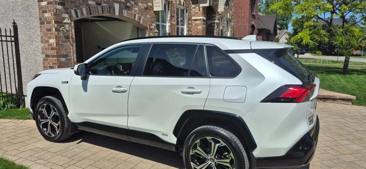 Toyota RAV 4 Prime снимка Toyota RAV 4 Prime