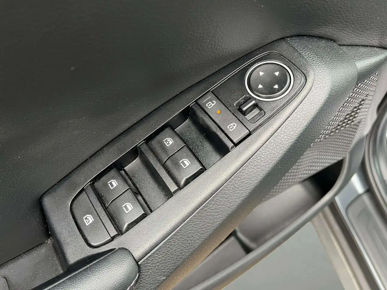 Kia Seltos снимка Kia Seltos