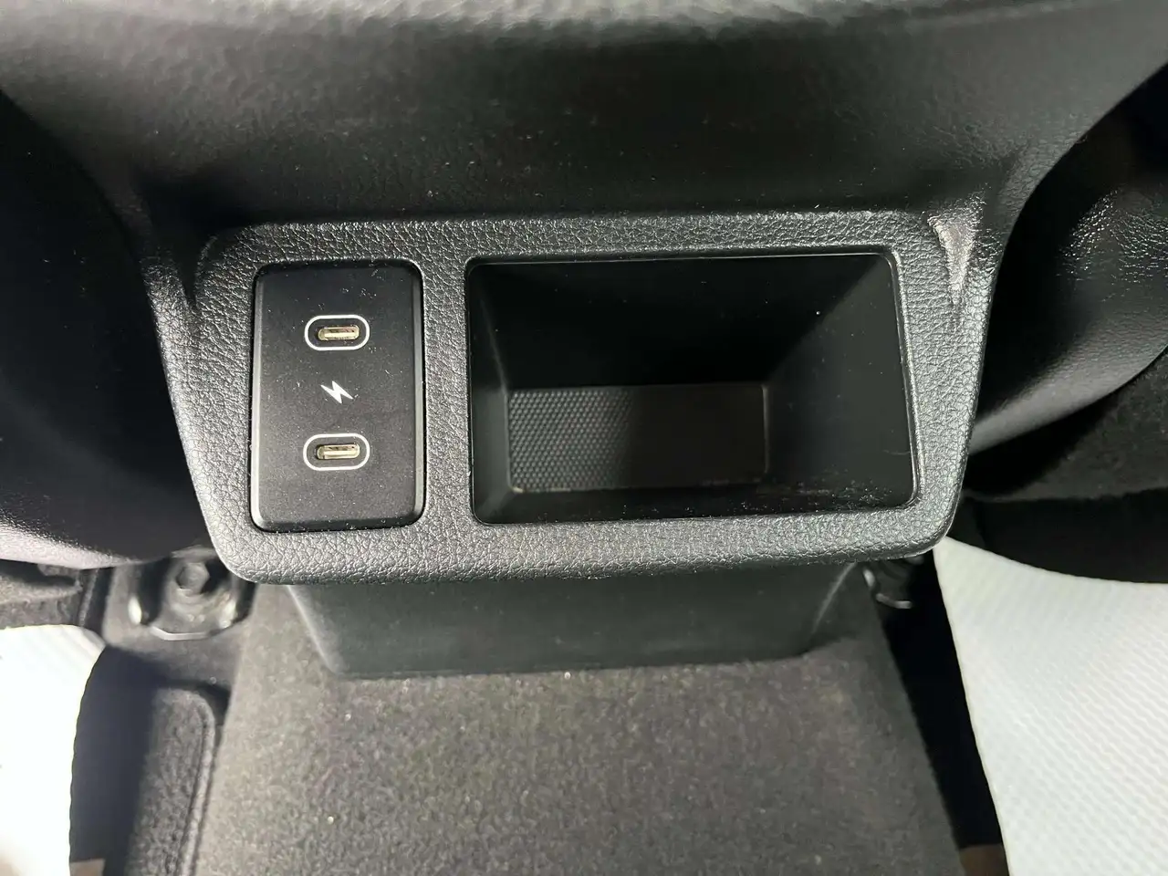 Kia Seltos снимка Kia Seltos