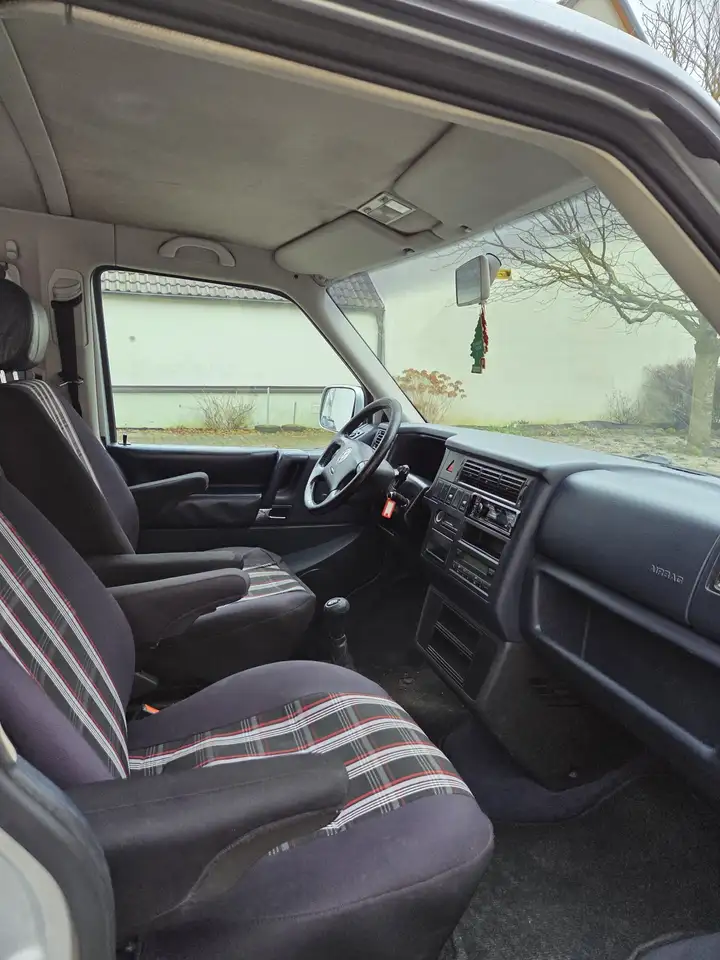 Volkswagen T4 Caravelle 2,5 TDI, foto 4