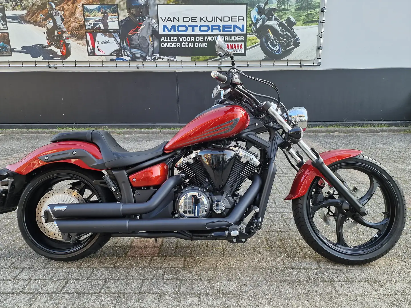 Yamaha XVS 1300 CUSTOM Rood - 1