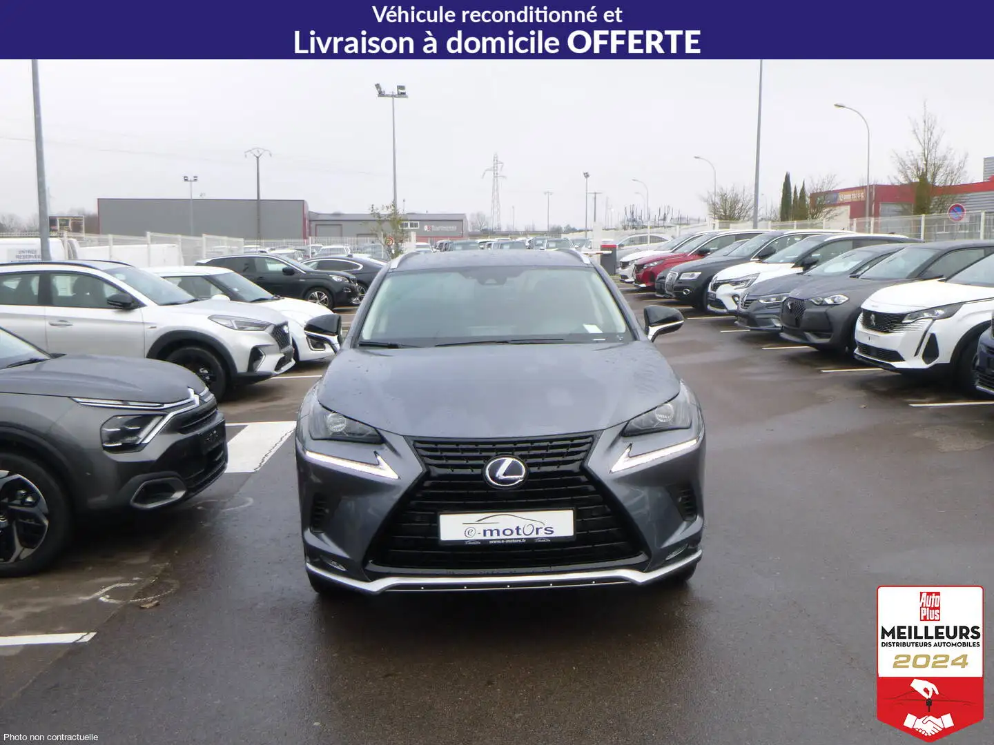 Lexus NX 300h NX 300h 4WD Pack Cuir + Navigation Premium Šedá - 2