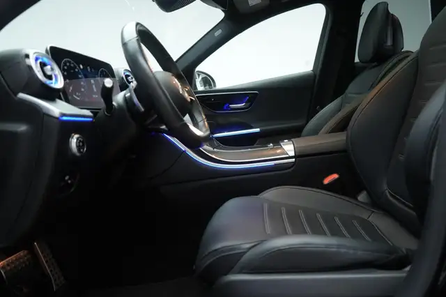 Mercedes-Benz C-Class view 10